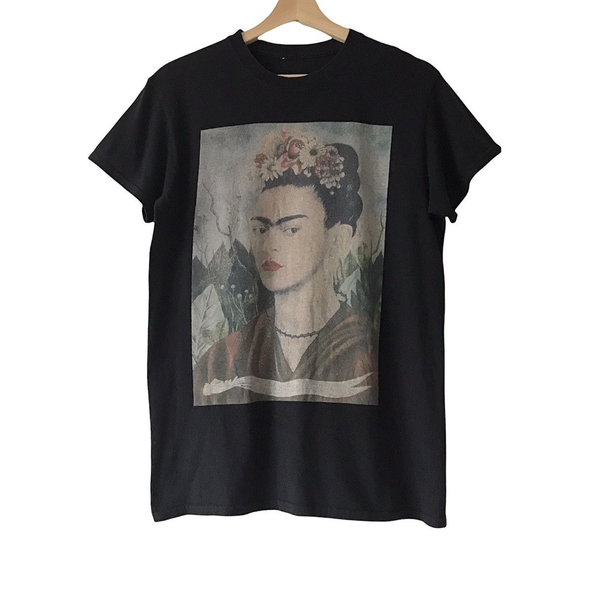 Authentic Vintage Frida Kahlo Artist Self Portrait Photo Tee Hoodie, Sweatshirt | FlexRushtees.com