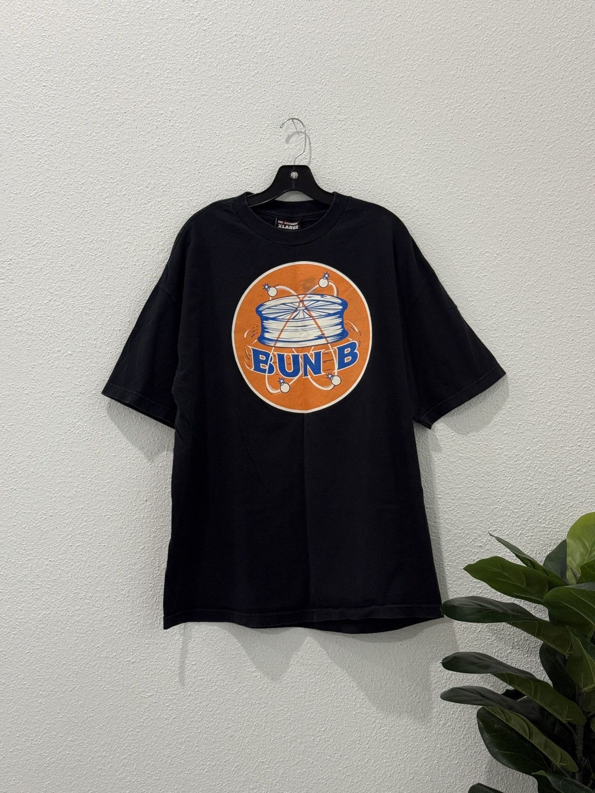 The Hundreds T Shirt Signed Size Xl Hoodie, Sweatshirt | FlexRushtees.com