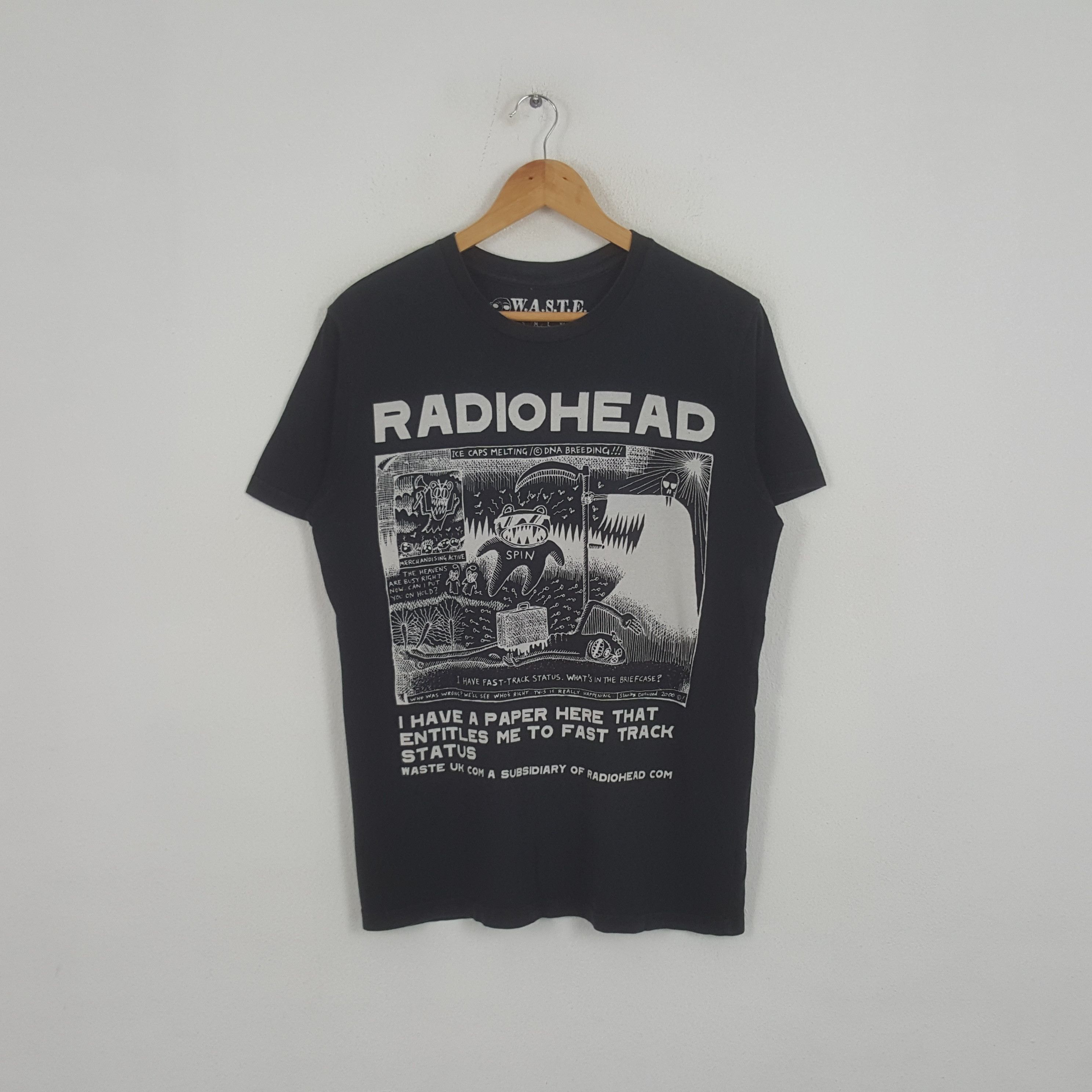 Vintage Radiohead American Rock Band Tour Tshirt Hoodie, Sweatshirt | FlexRushtees.com