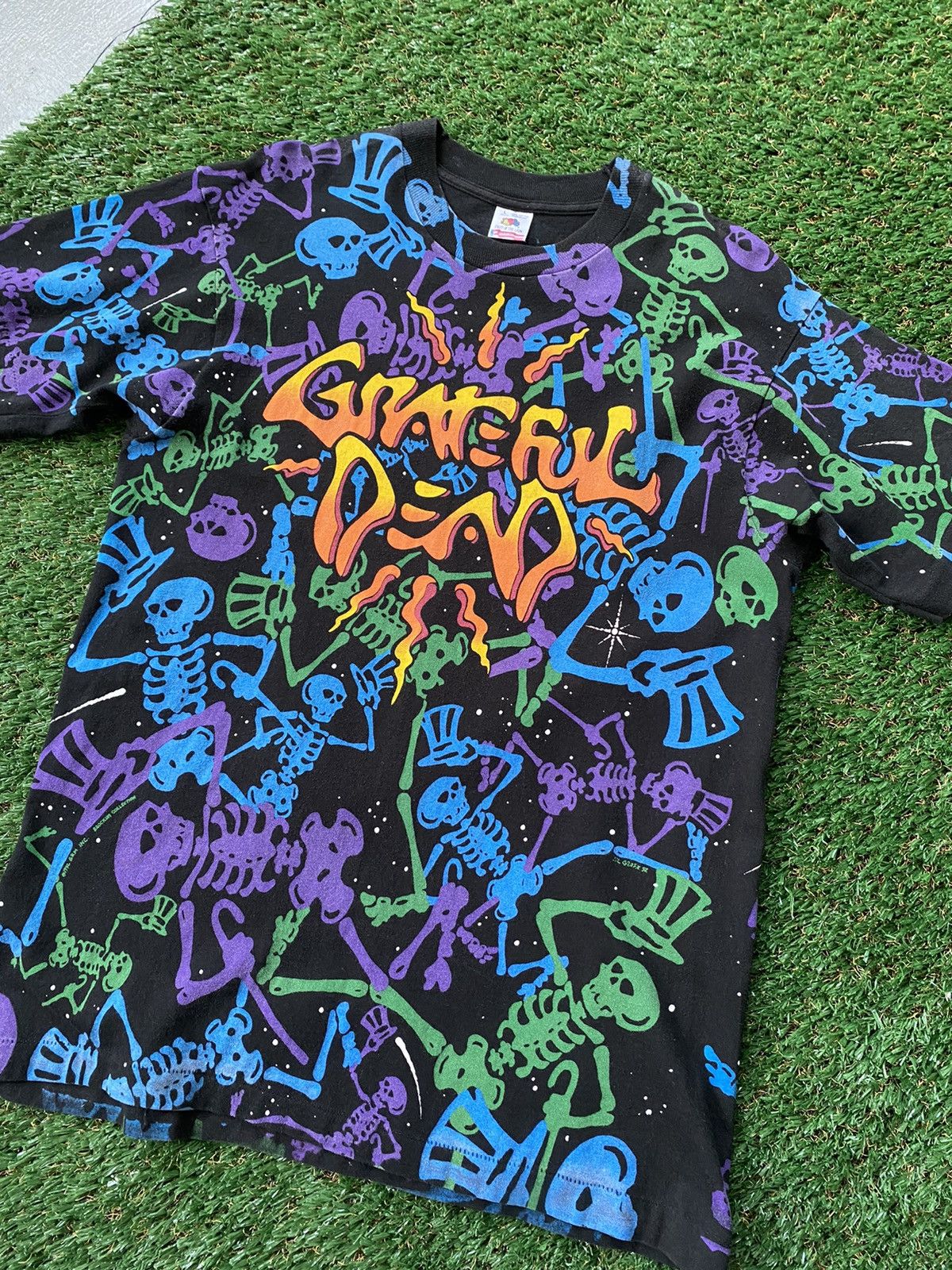 Grateful Dead X Vintage Vintage 1992 Aop Grateful Dead Dead Space T Shirt Hoodie, Sweatshirt | FlexRushtees.com