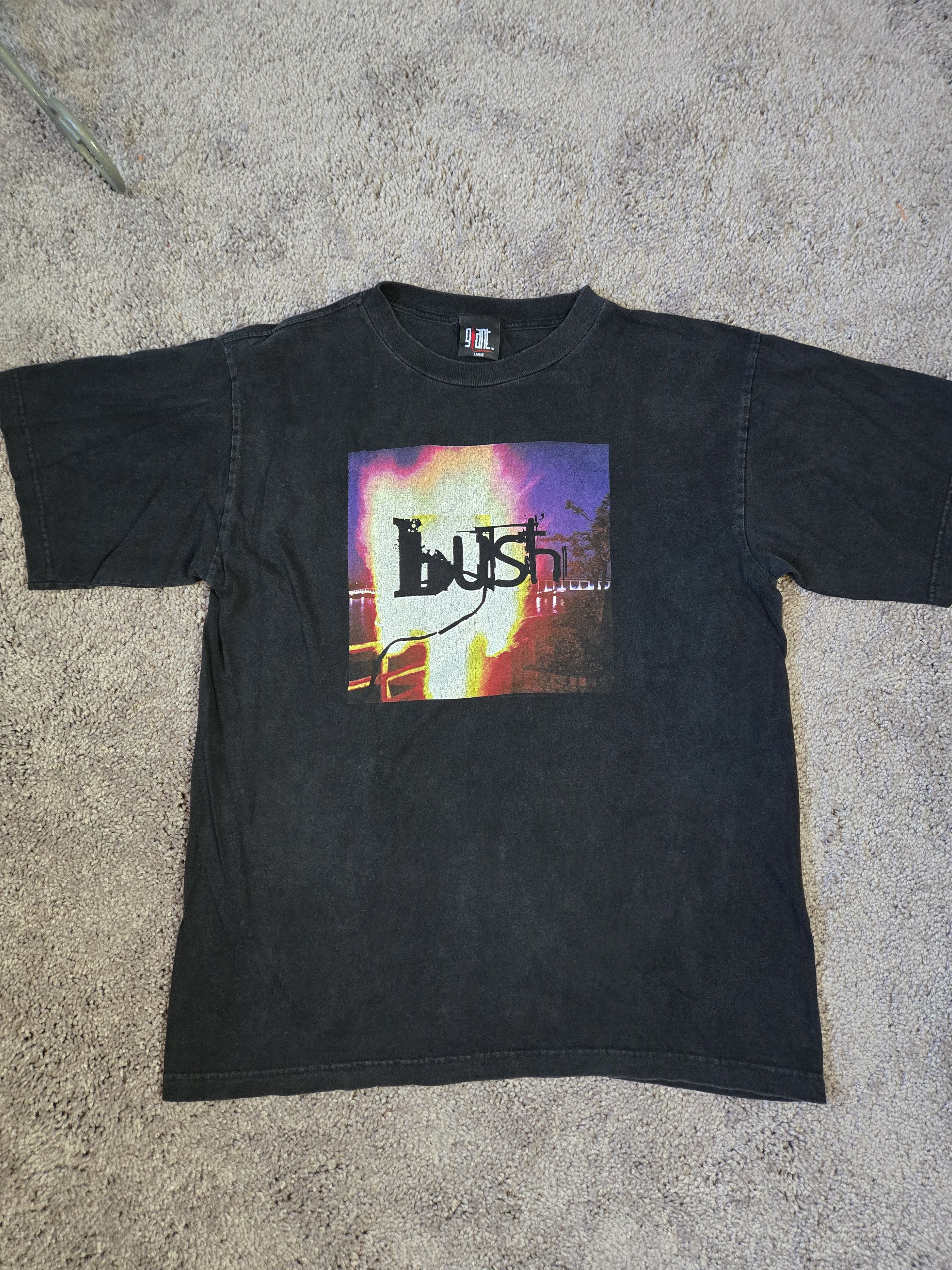 Giant Vintage Bush Tour Tee