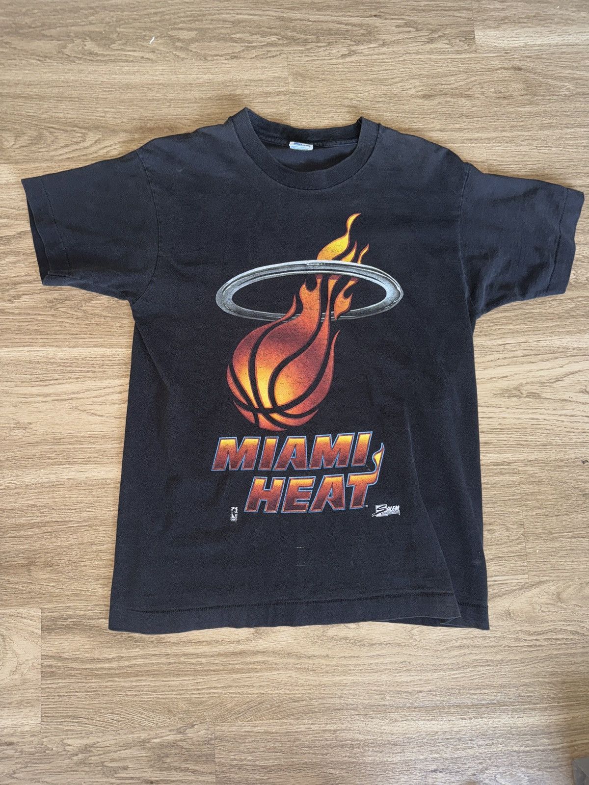Salem Sportswear 1990s Single Sitch Miami Heat Tee