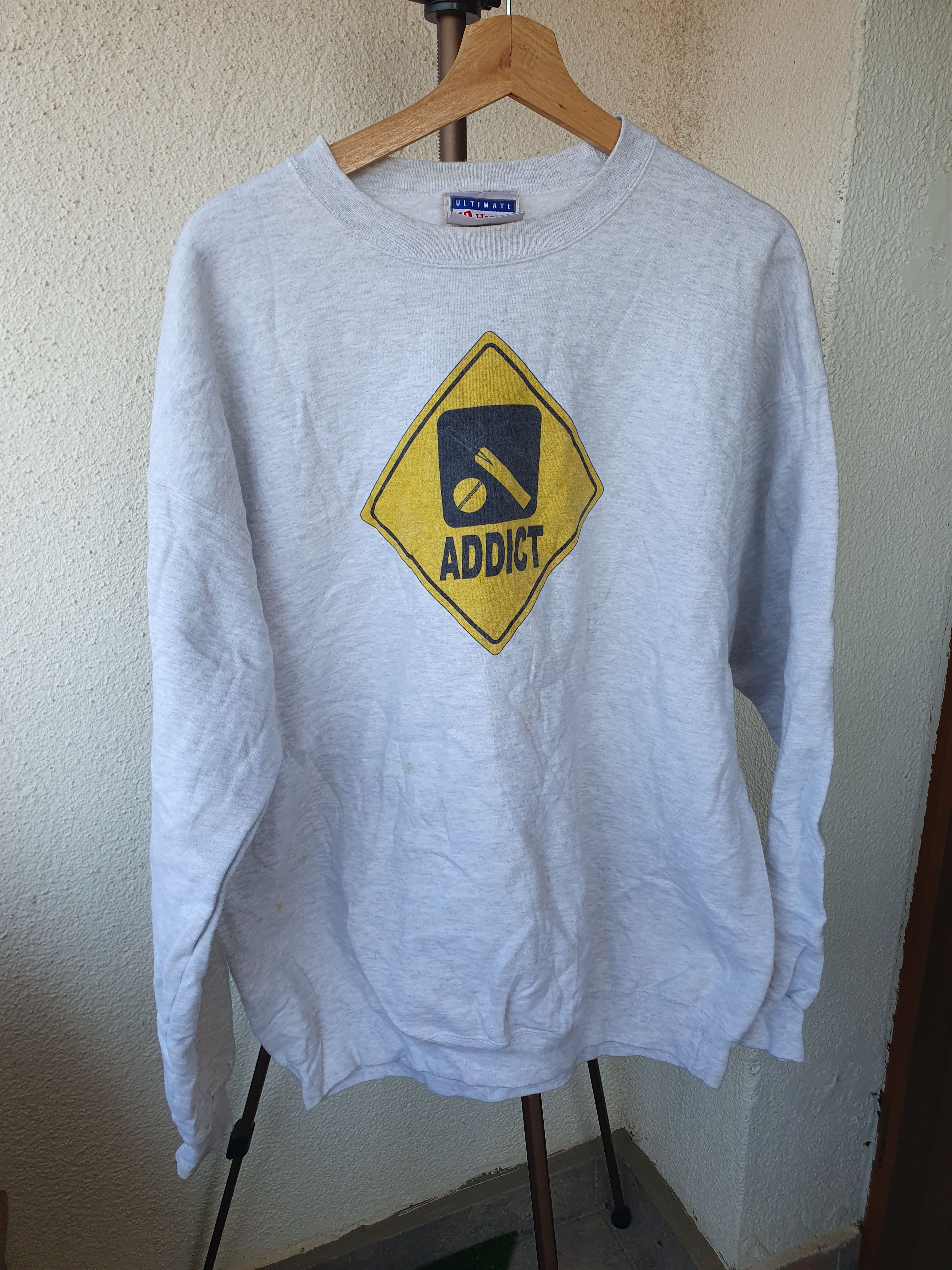Cricket Addict Vintage Hanes Ultimate Printpro Sweatshirt L