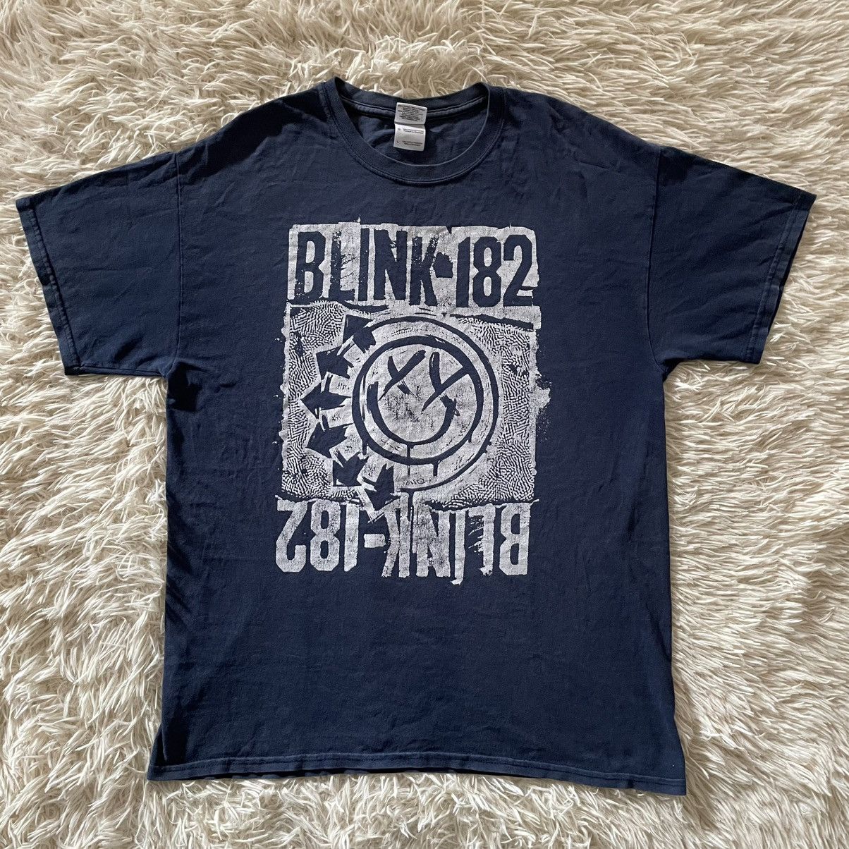 Band Tees Vintage Blink 182 Big Smiley Y2k Hoodie, Sweatshirt | FlexRushtees.com