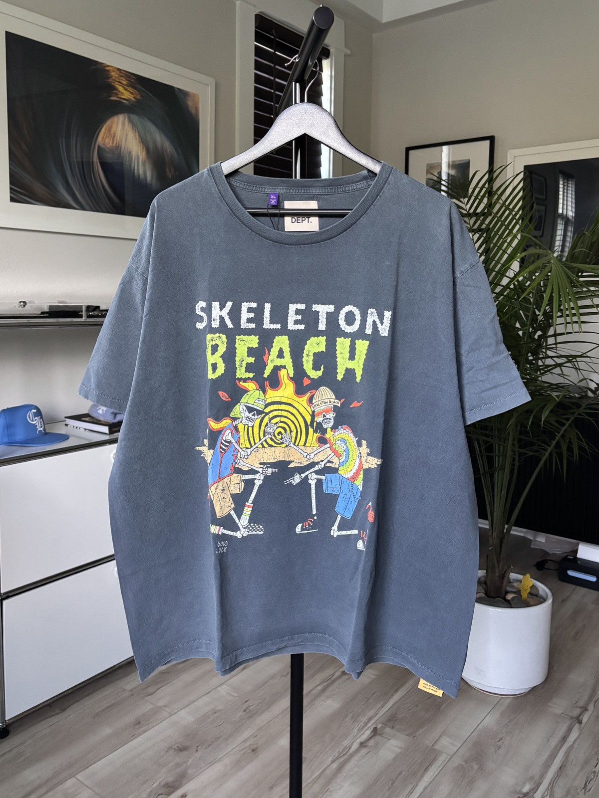 Dept Rare Gallery Dept Skeleton Beach Tee