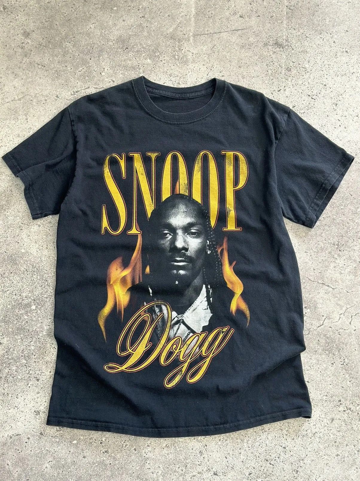 Dogg Vintage Snoop Dog Rock Band Tee Faded Harley Mexico Y2k Hoodie, Sweatshirt | FlexRushtees.com