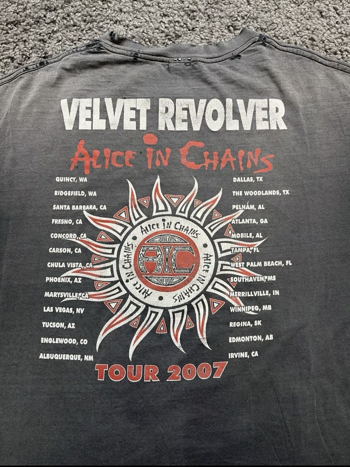 Vintage Alice In Chains T-Shirts, Hoodie, Sweatshirt | FlexRushtees.com