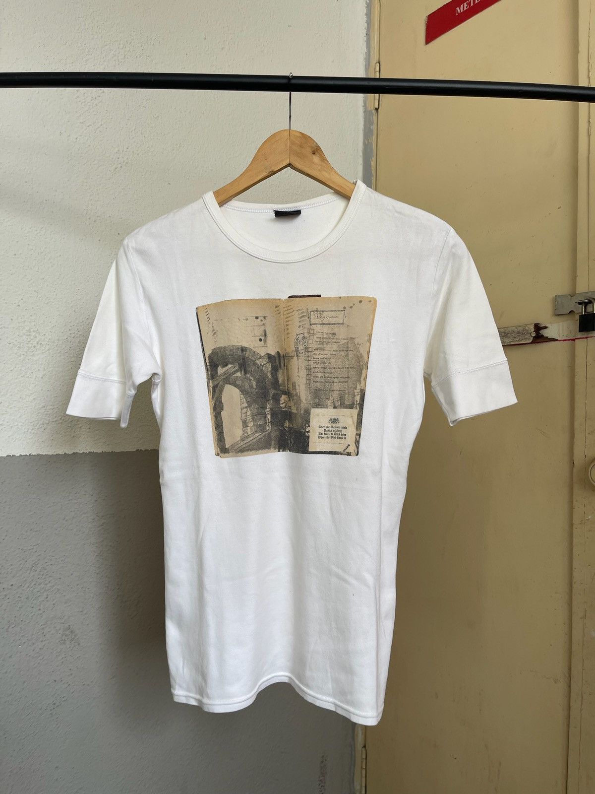 Vintage Radiohead Amnesiac Tshirt Hoodie, Sweatshirt | FlexRushtees.com