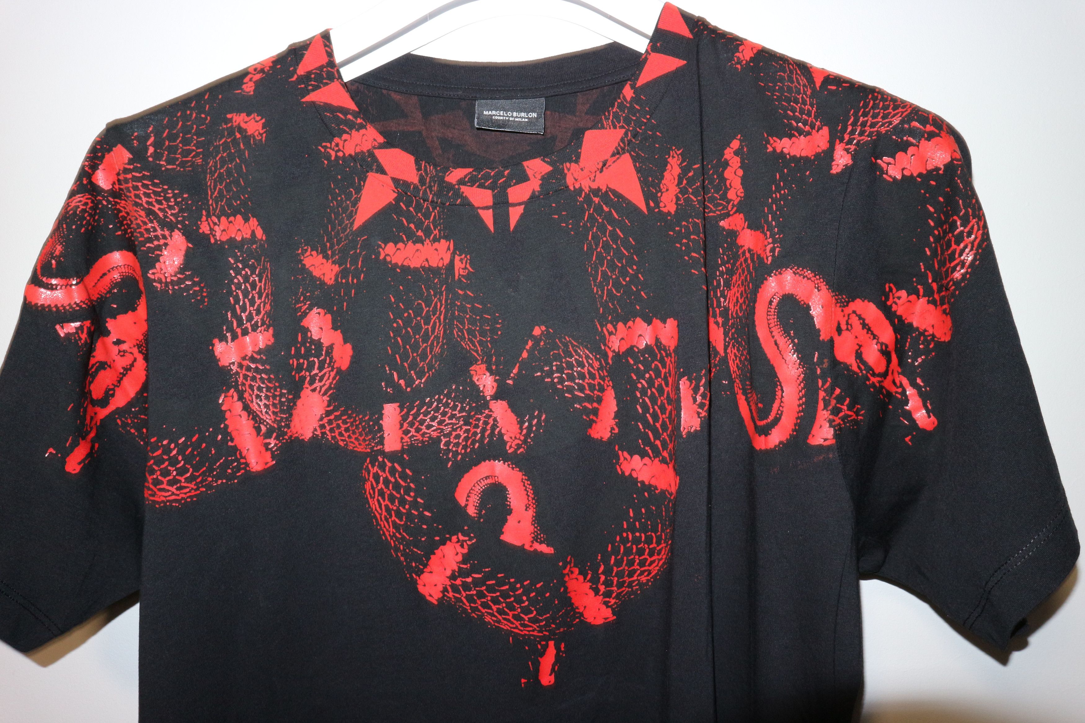 Marcelo Burlon Snake Print T Shirt Hoodie, Sweatshirt | FlexRushtees.com