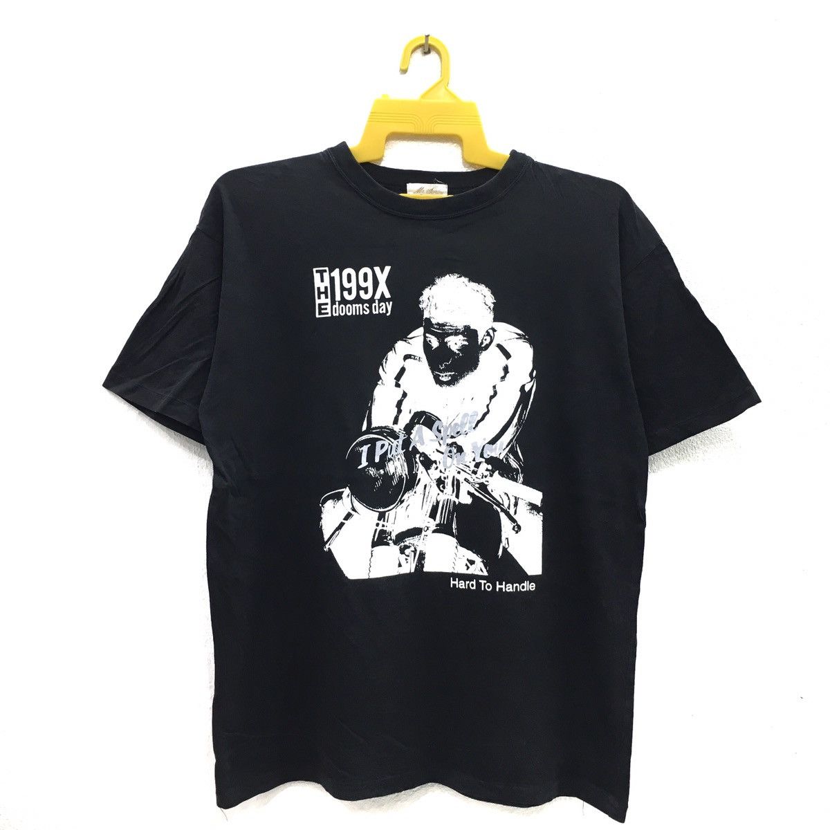 Vintage The 199x Dooms Day Men Tshirt Games Movie Anima