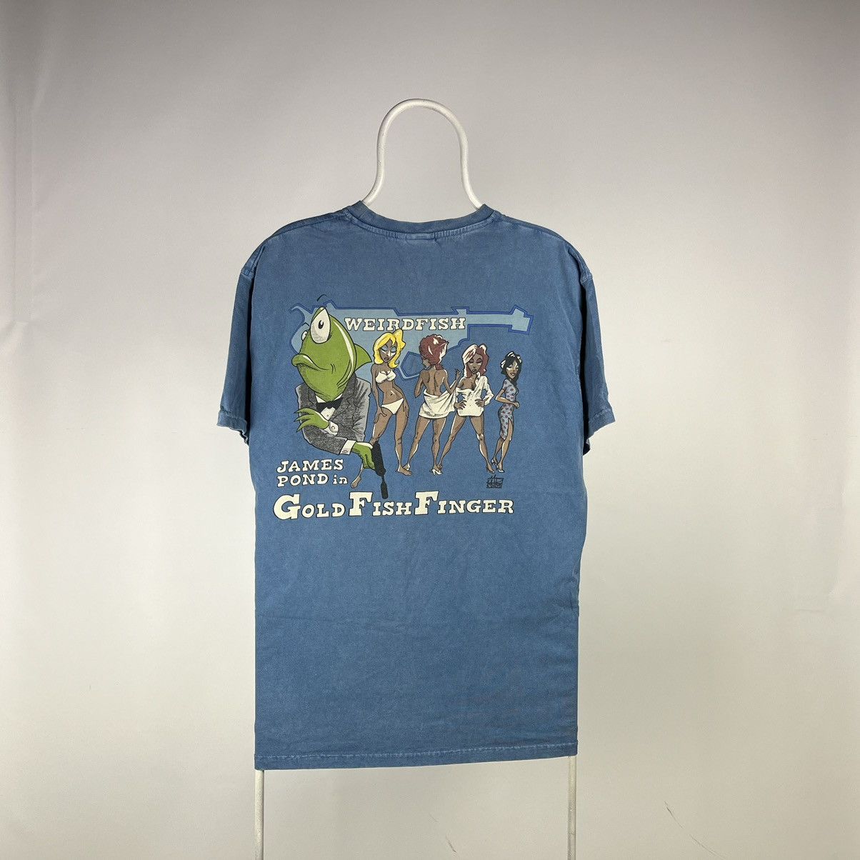 Band Tees Gold Fish Finger Tshirt James Pond Humor Tee Size Large Hoodie, Sweatshirt | FlexRushtees.com