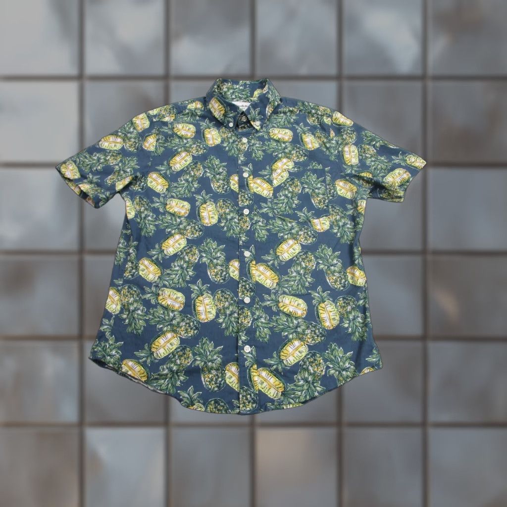 Vintage Goodfellow Co Shirt Adult Medium Blue Pineapple Northrop Slim Fit Short Sleeve Mens