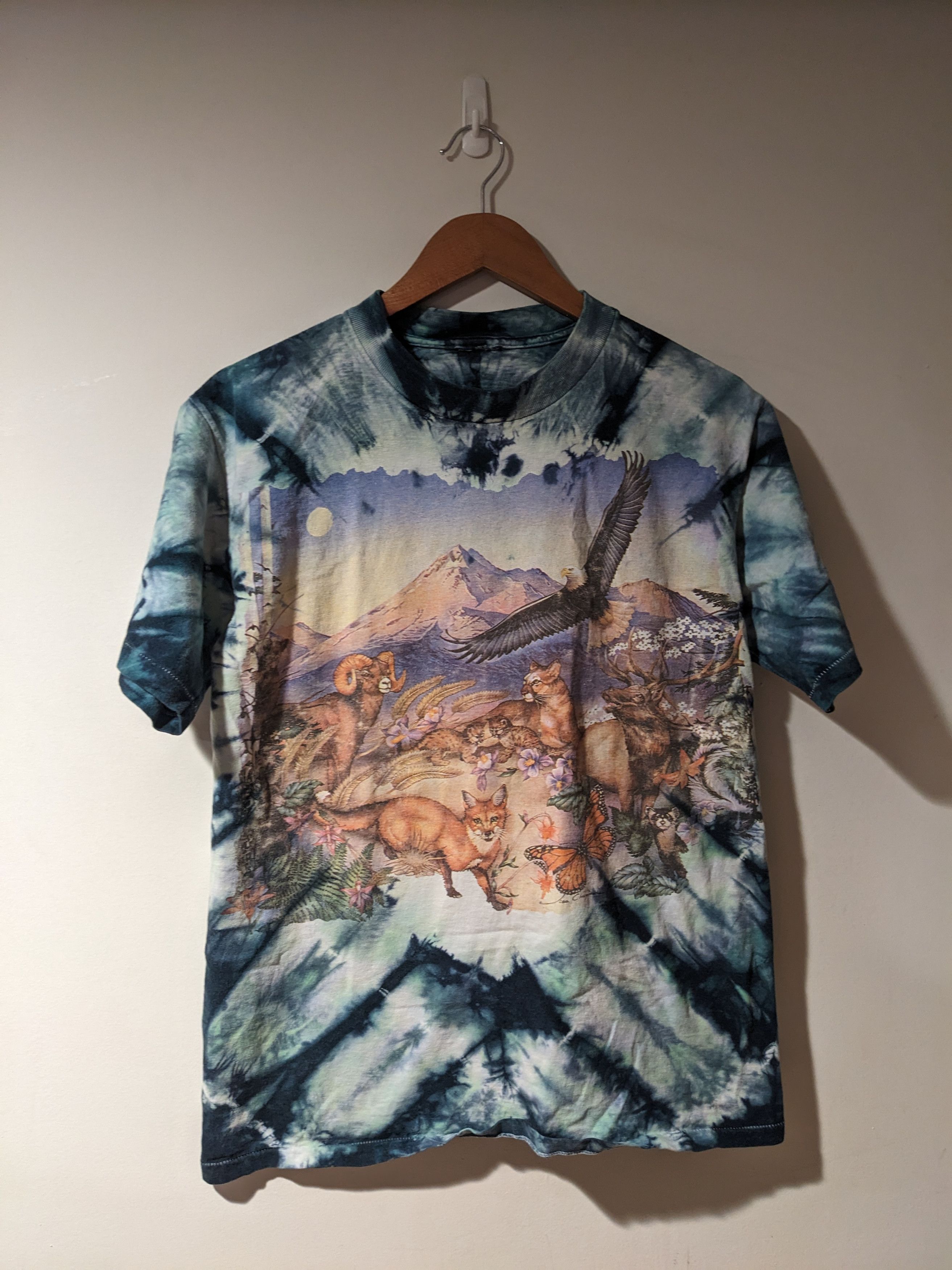 Vintage 90s Lisa Chapman Mountain Animal Nature T Shirt Hoodie, Sweatshirt | FlexRushtees.com
