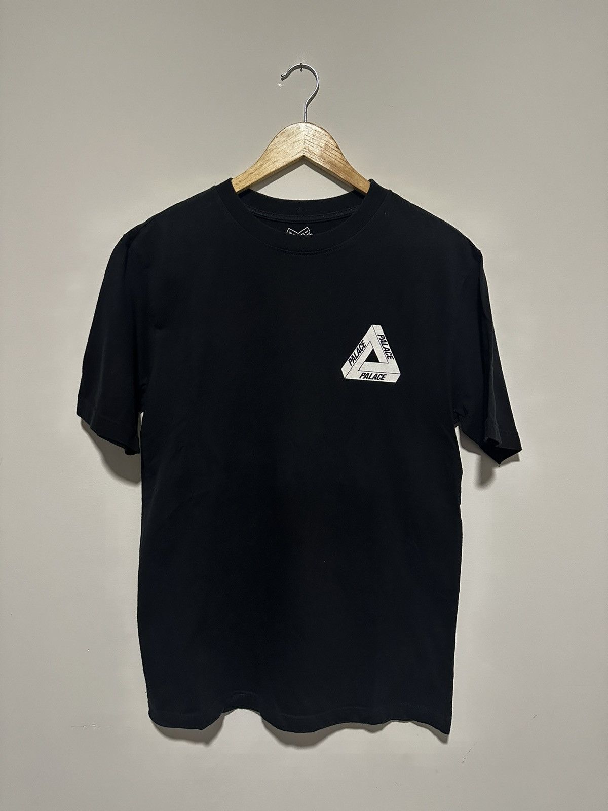 Palace Tropical Tri Ferg T Shirt Black Sz M