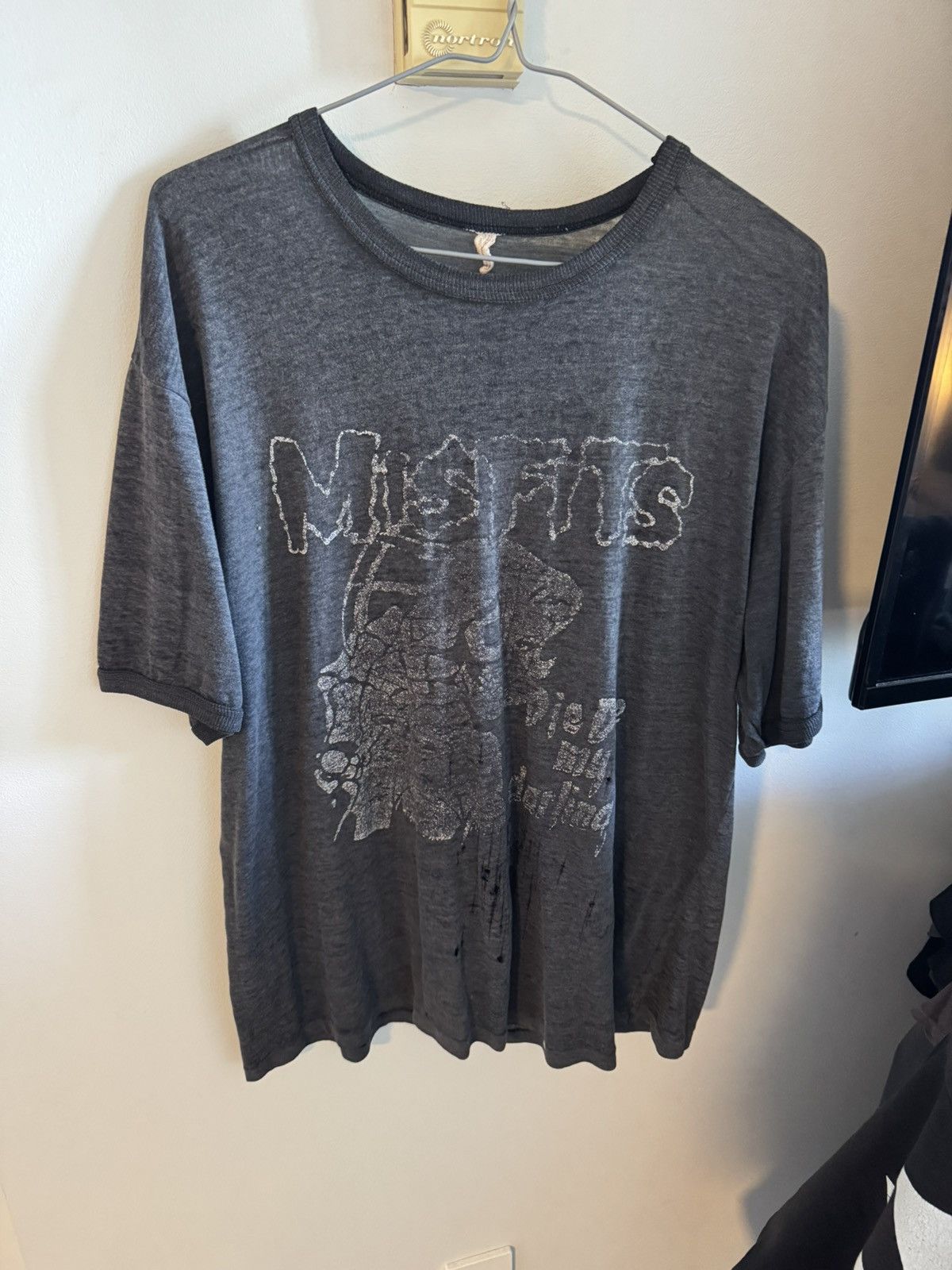 Vintage Misfits 1980 Thrashed Tour Shirt Hoodie, Sweatshirt | FlexRushtees.com