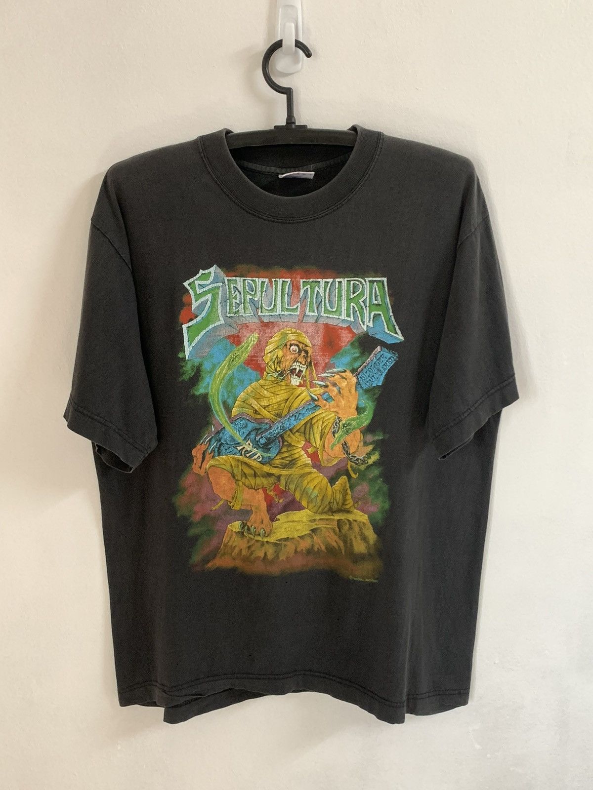 Band Tees Vintage Sepultura 90s Hoodie, Sweatshirt | FlexRushtees.com