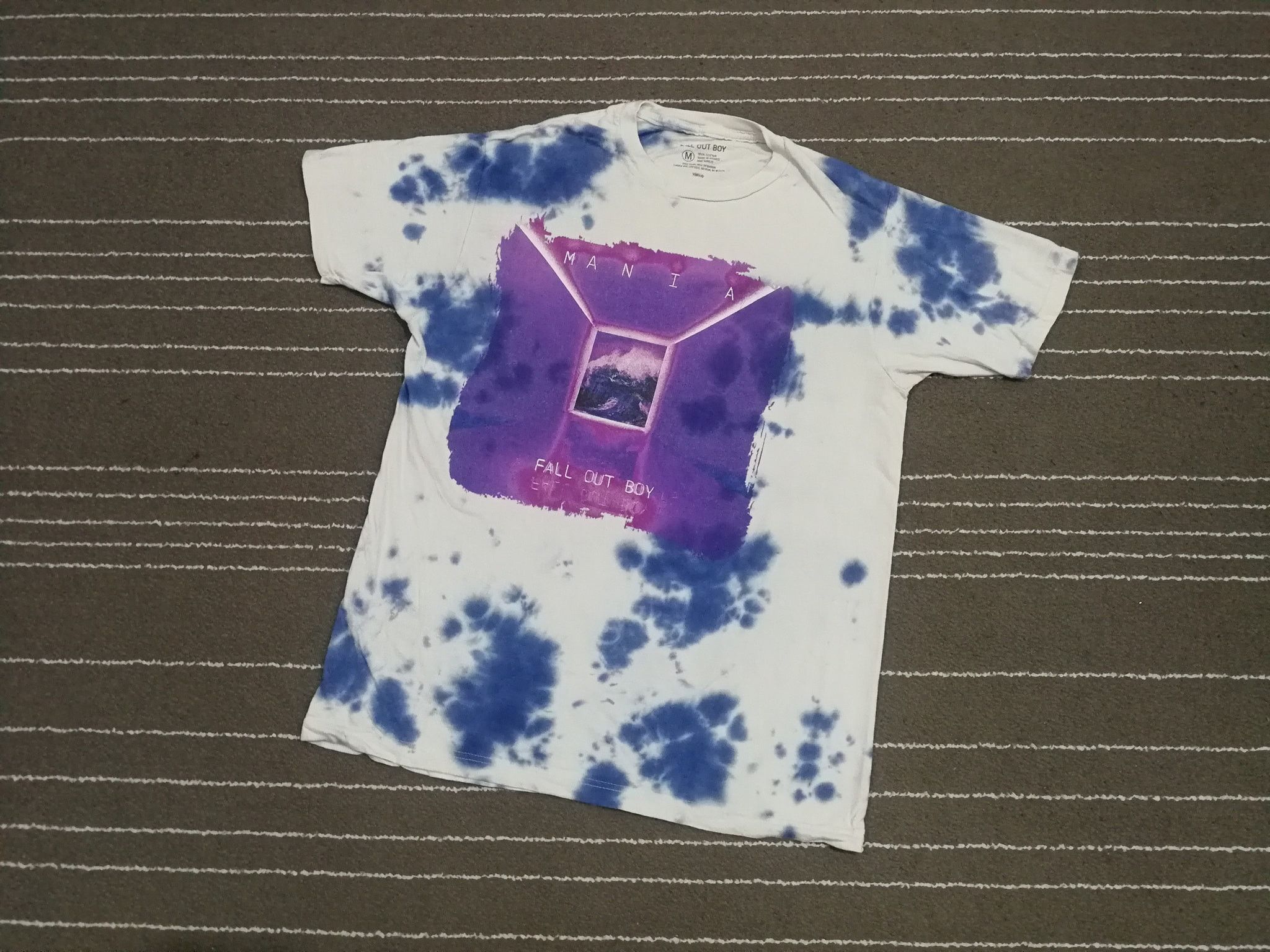 Other Fall Out Boy Tie Die Band Tee Saiz M Hoodie, Sweatshirt | FlexRushtees.com