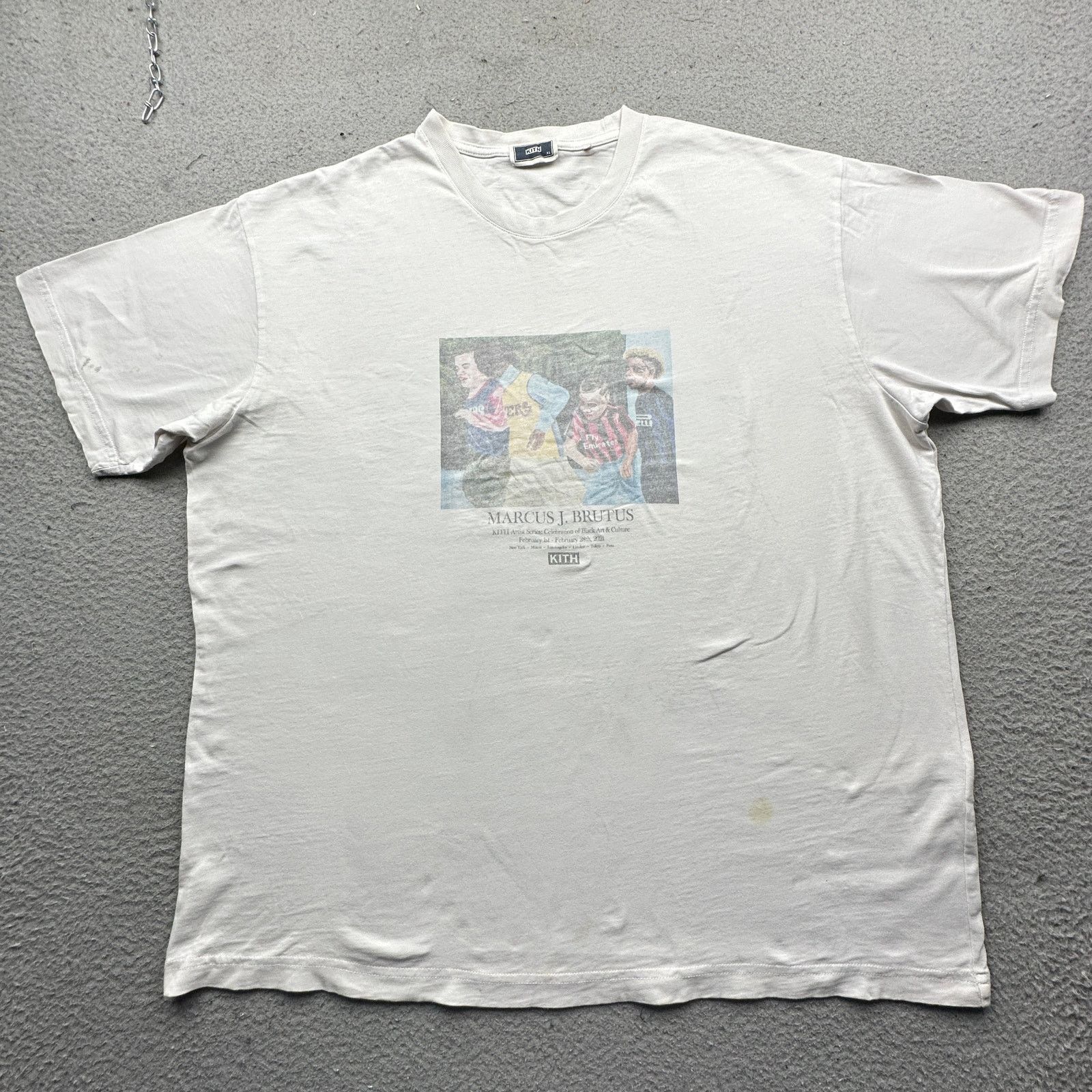 Kith Marcus J Brutus Kith Art T Shirt Men Xl Graphic 21ss White Hoodie, Sweatshirt | FlexRushtees.com
