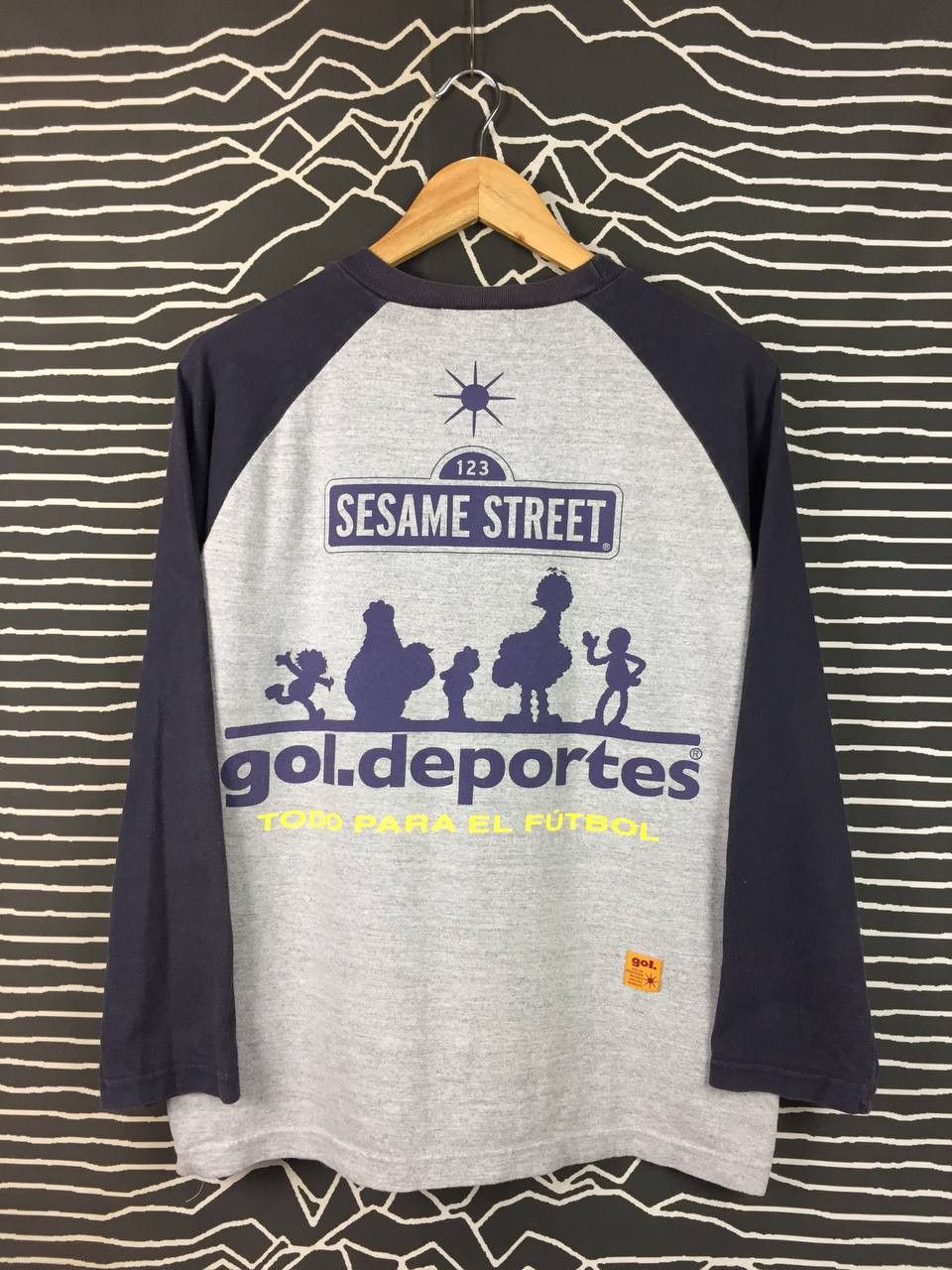 Gol Deportes Street Soccer Raglan Tee Hoodie, Sweatshirt | FlexRushtees.com