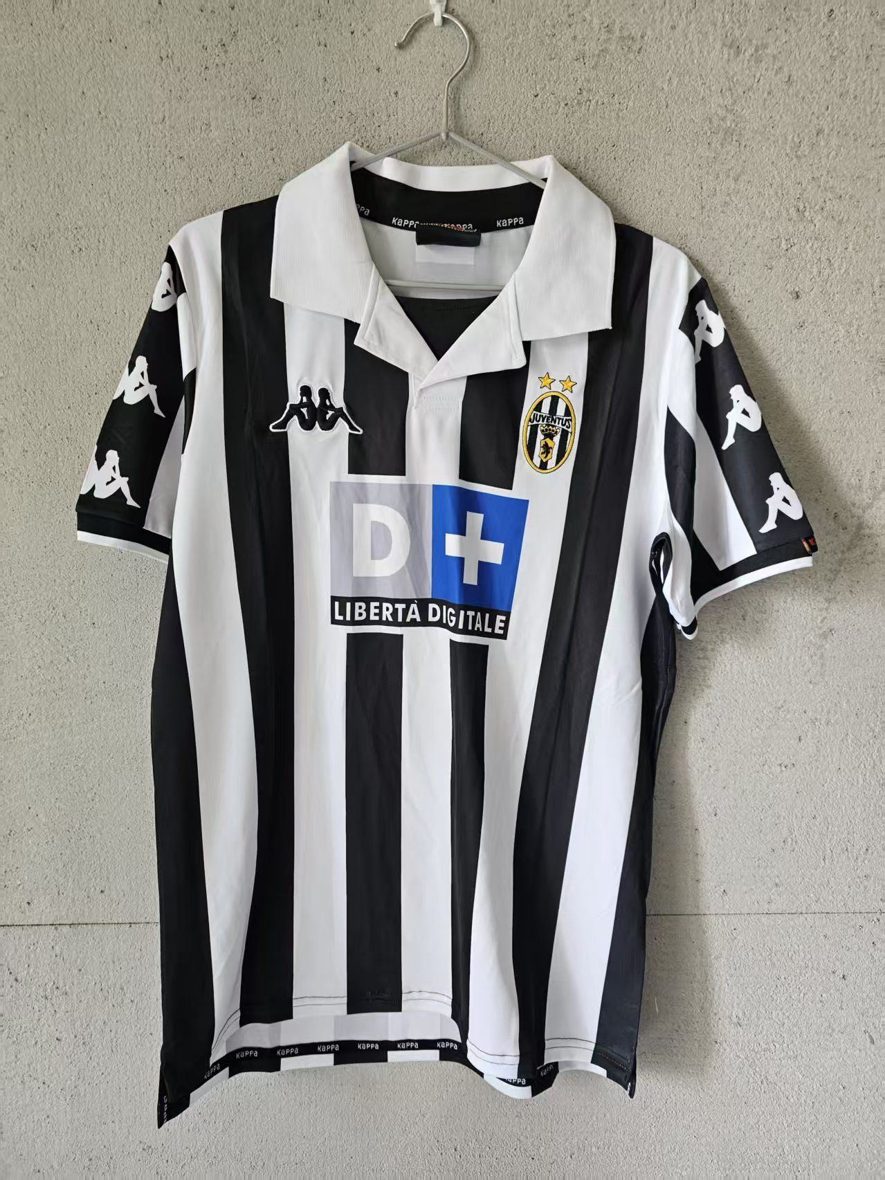 Other Thierry Henry Jersey 1999 2000 Juventus