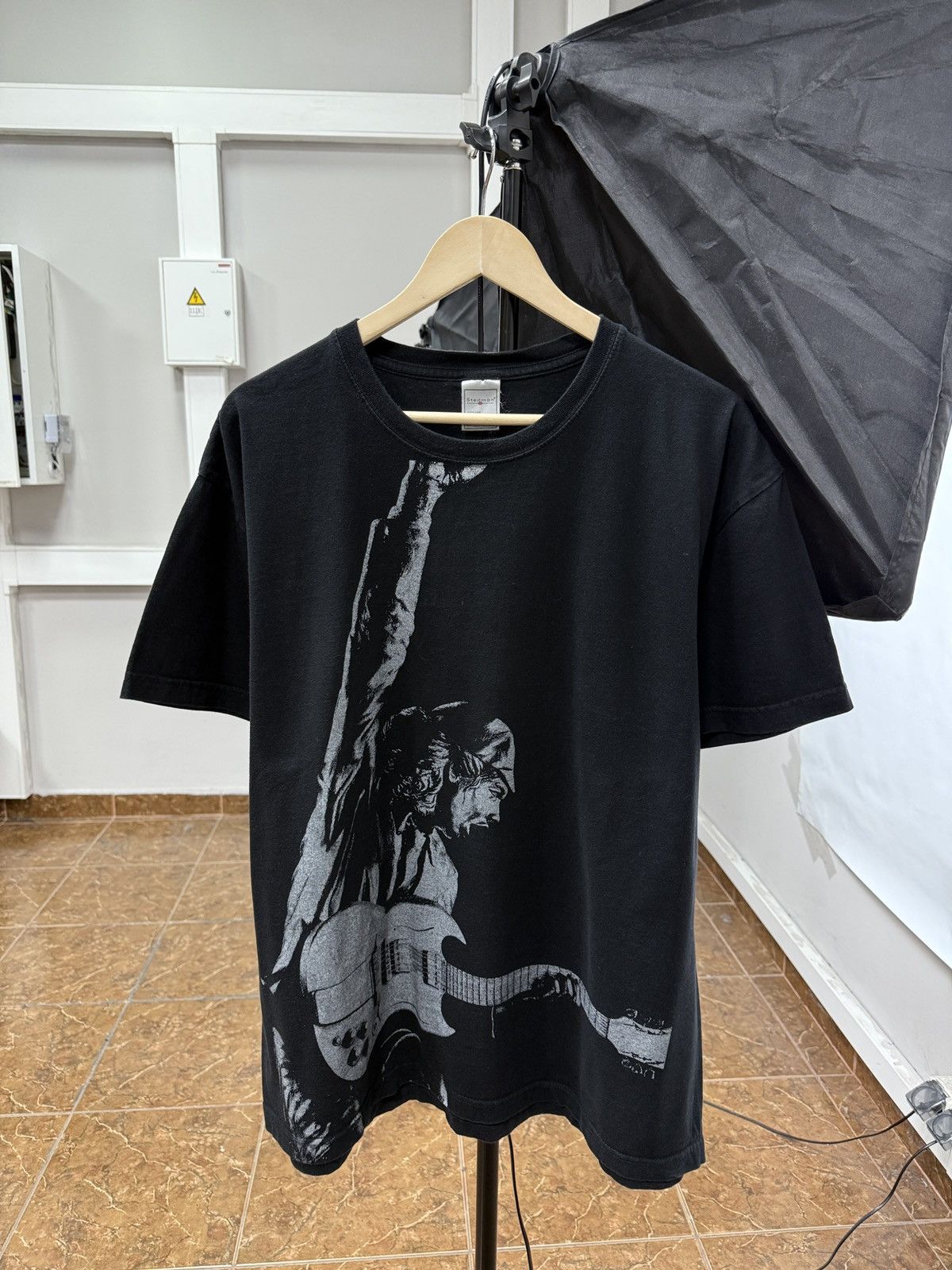 Ac Dc Vintage 2010 Ac Dc Stiff Upper Lip Angus Young T Shirt Y2k Hoodie, Sweatshirt | FlexRushtees.com