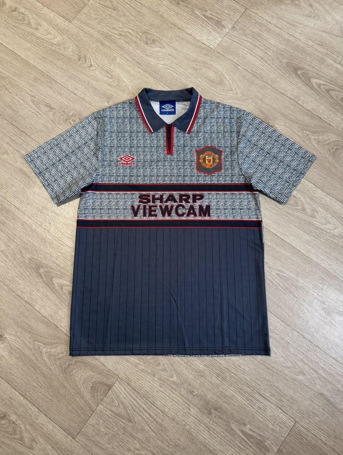 Vintage Umbro Manchester United 1995 96 Soccer Jersey