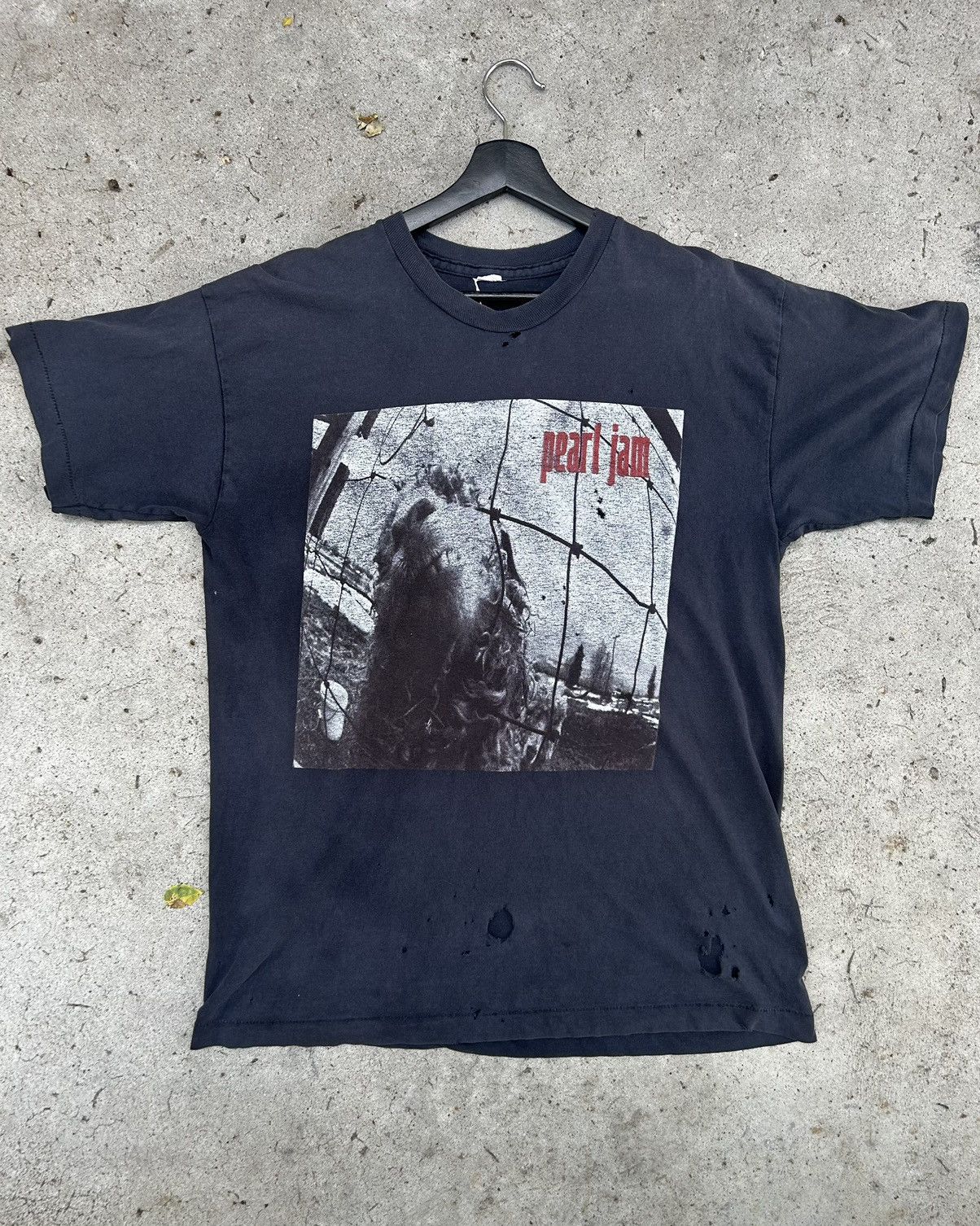 Vintage Rare Pearl Jam Vs Album T Shirt Hoodie, Sweatshirt | FlexRushtees.com