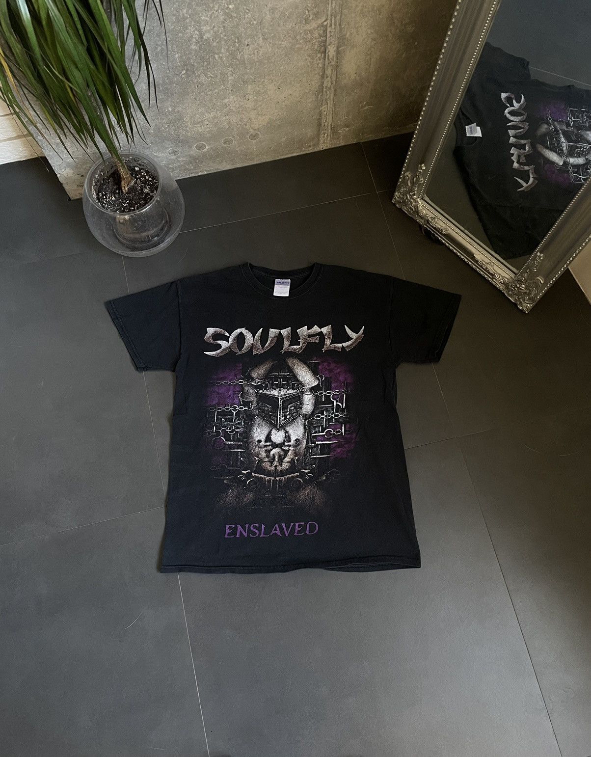 Band Tees Soulfly Enslaved Europe Uk 2012 Tour T Shirt Tee Hard Metal Hoodie, Sweatshirt | FlexRushtees.com