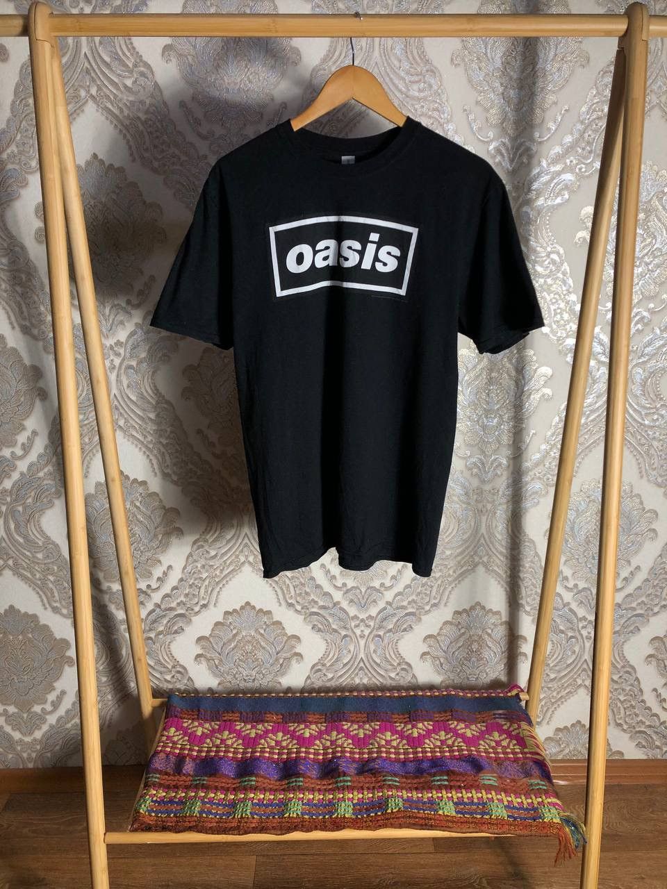 Vintage Very Rare Oasis Big Logo Rock T Shirt Punk Metal Y2k 90s Sk8 Hoodie, Sweatshirt | AU16VibeMintTees.com