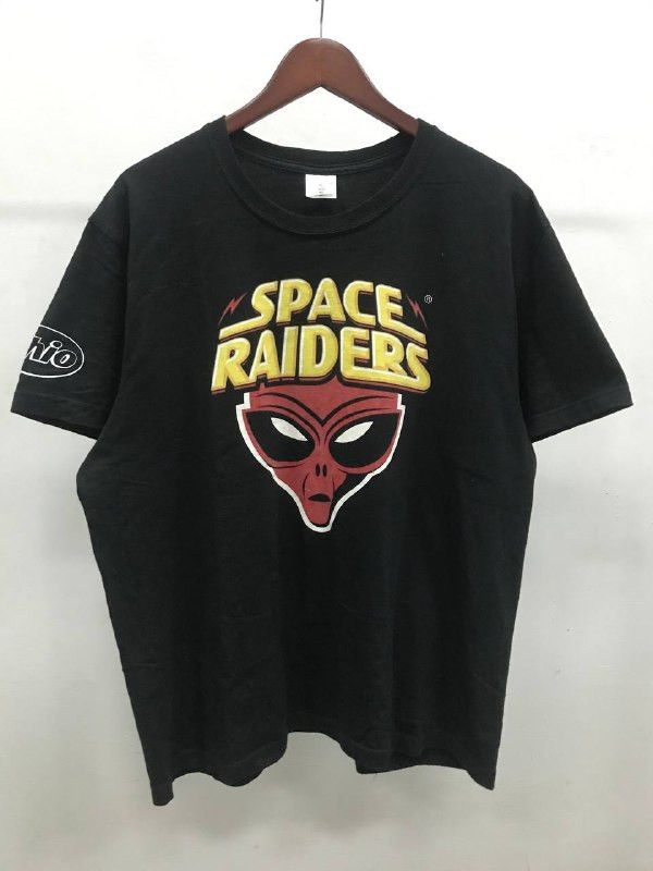 Vintage Alien Tee Space Raiders