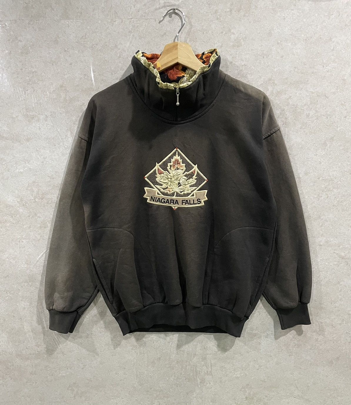 Vintage Crazy Vtg Sunfaded Niagara Falls Crewneck T-Shirts, Hoodie, Sweatshirt | FlexRushtees.com