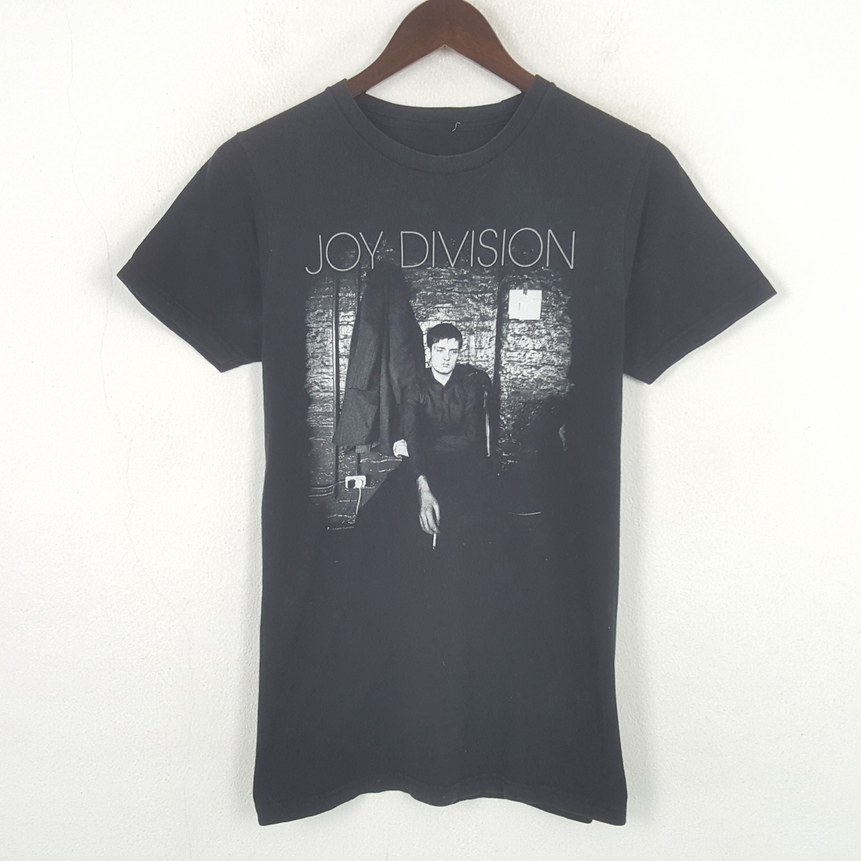 Band Tees Vintage Joy Division American Rock Band Tshirt Hoodie, Sweatshirt | FlexRushtees.com
