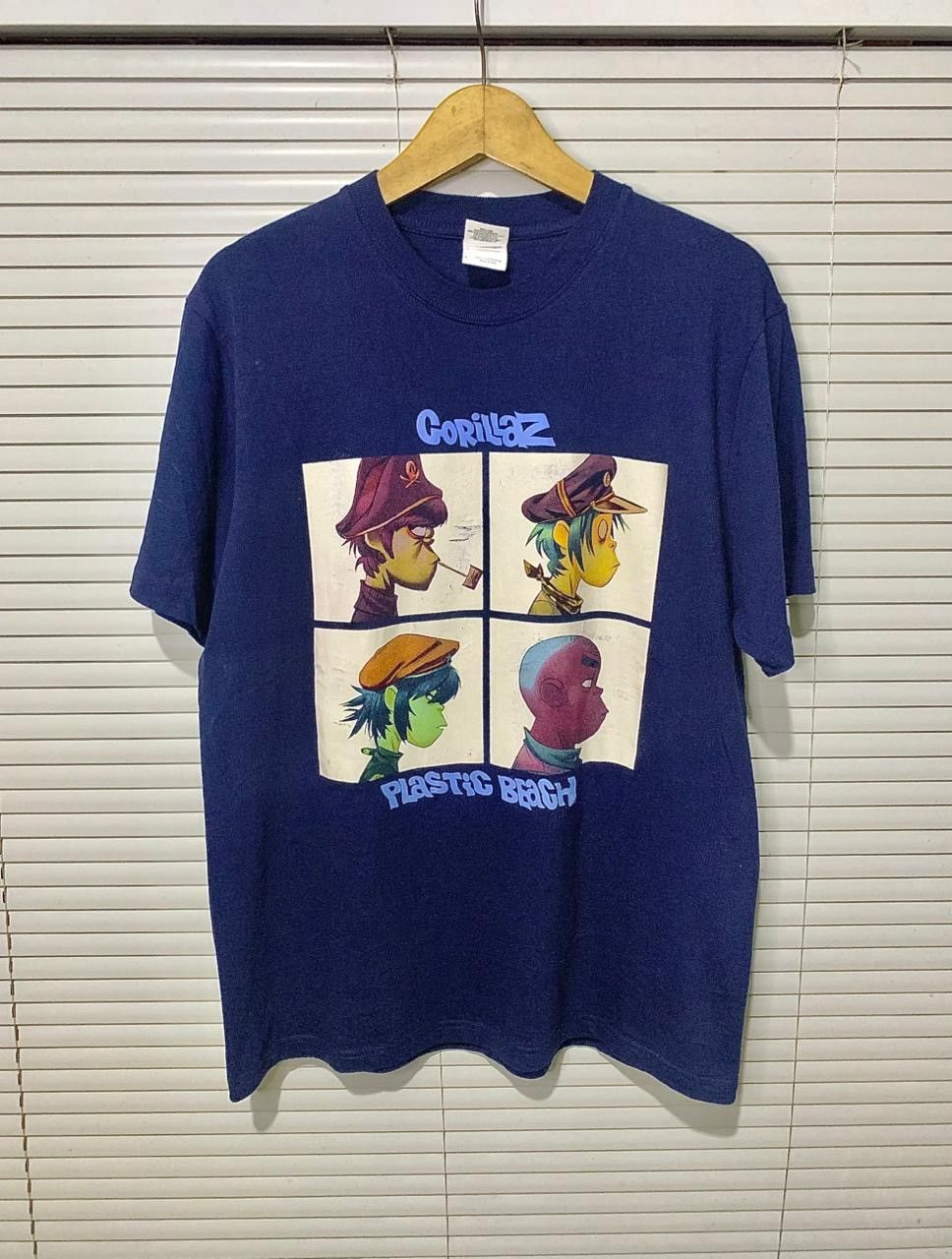 Band Tees Vintage Gorillaz Plastic Beach Hoodie, Sweatshirt | FlexRushtees.com