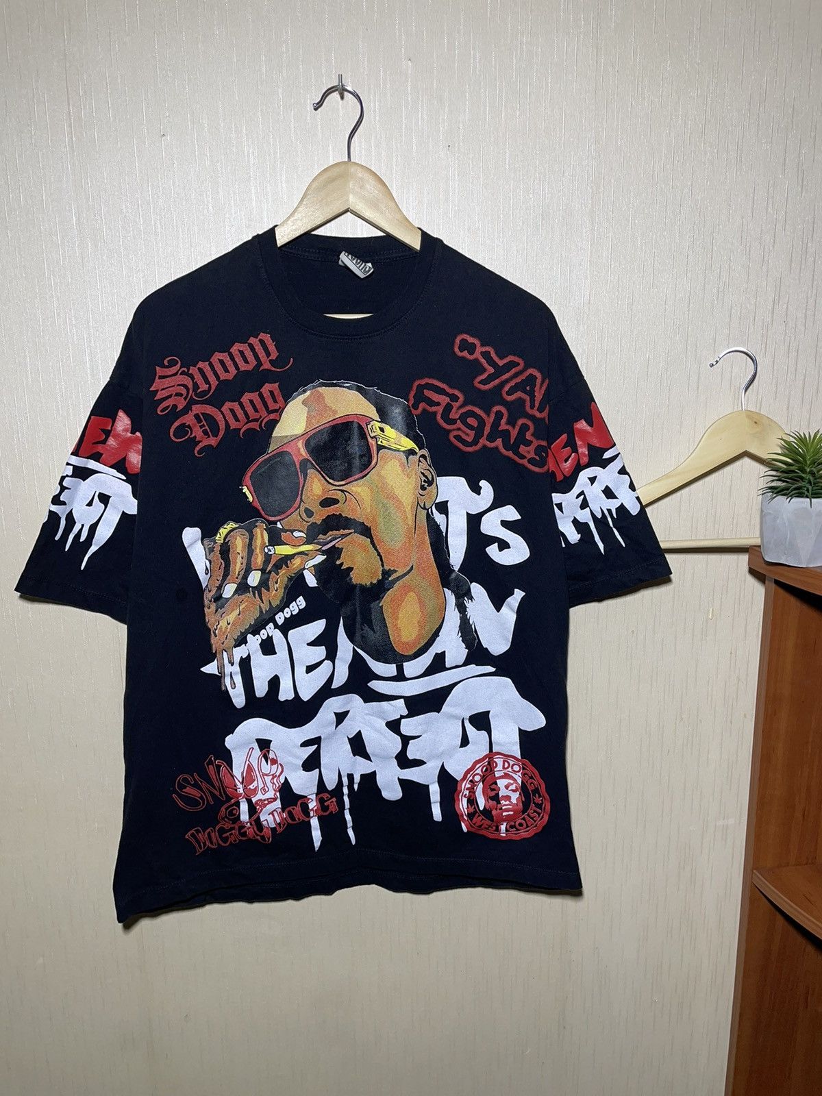Snoop Dogg X Vintage Snoop Dogg Rap All Print Streetwear Y2k T Shirt Hoodie, Sweatshirt | FlexRushtees.com