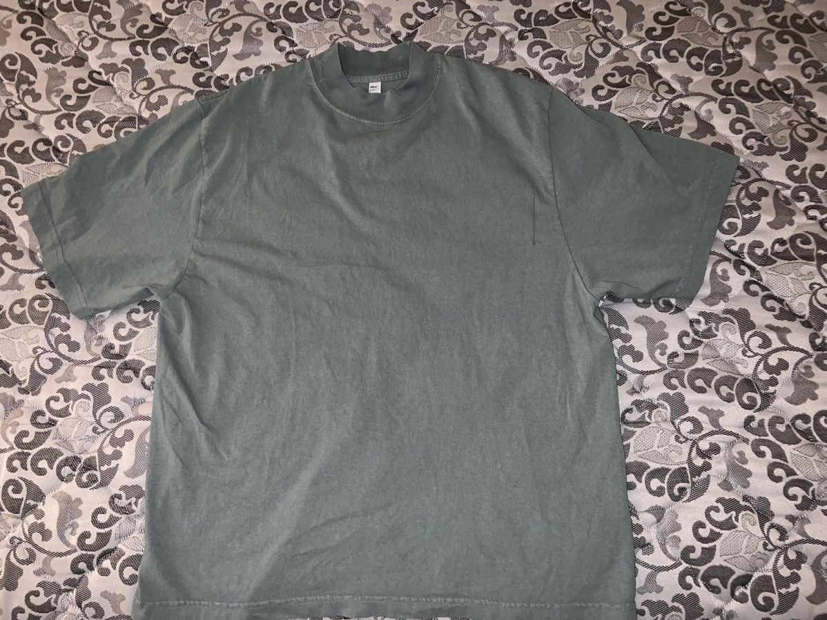 Los Angeles Apparel La Apparrel Sample Jesus Is King Mockneck Unreleased Teal T-Shirts, Hoodie, Sweatshirt | FlexRushtees.com
