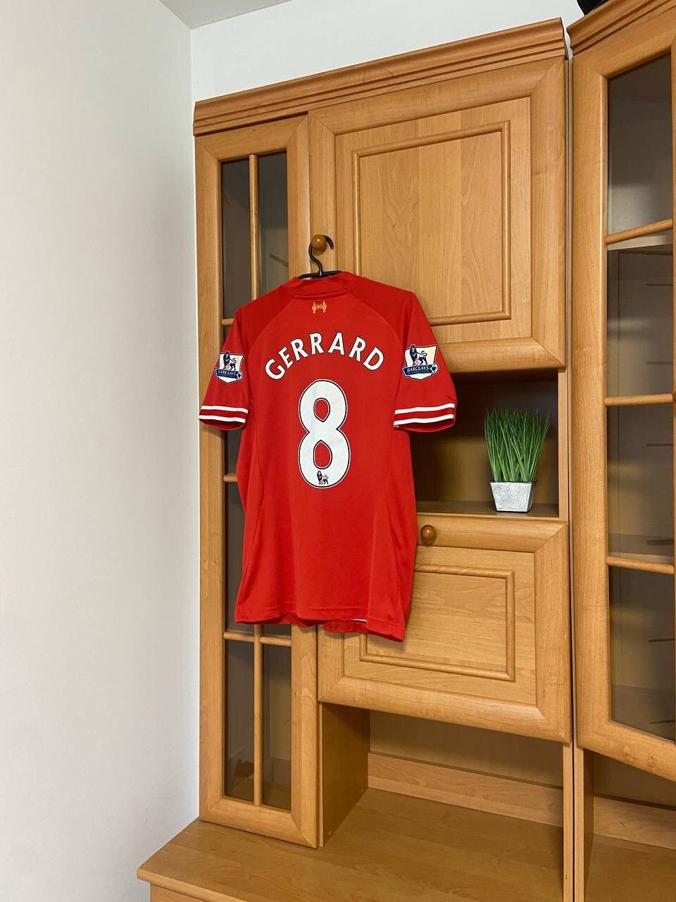 Warrior Liverpool Premier League Gerrard 8 Red Jersey