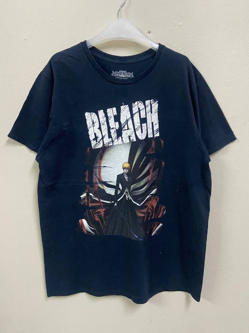 Vintage Y2k Bleach Anime T Shirt Hoodie, Sweatshirt | FlexRushtees.com