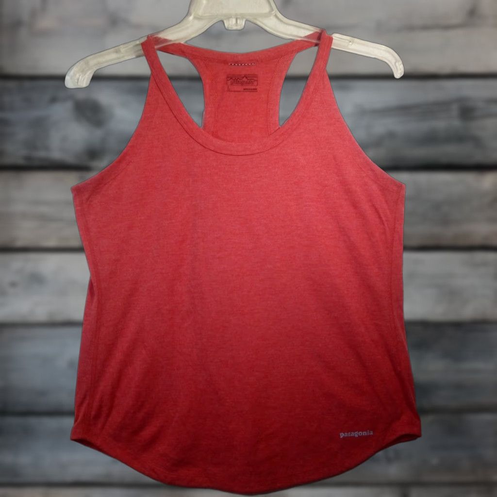 Patagonia Tank Women L Red Round Neck Racerback Sleeveless Activewear Beach Gym Training S