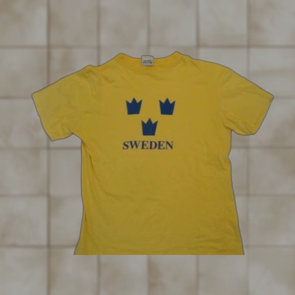 Vintage Sweden Europe Tre Kronor National Emblem Yellow T Shirt M Shirt Men Tshirt Vintage Graphic T Hoodie, Sweatshirt