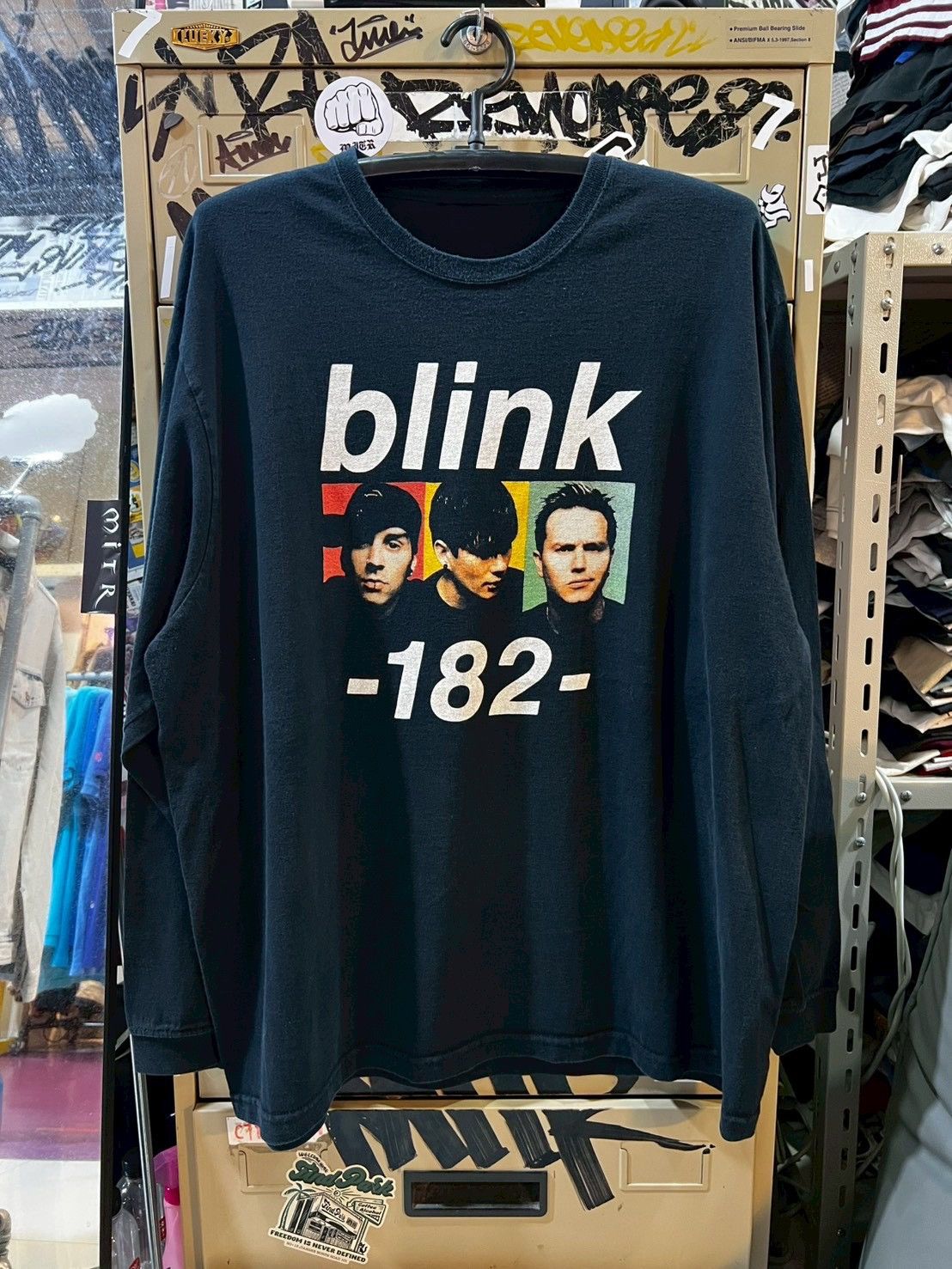 Band Tees Blink 182 Vintage 00 S Hoodie, Sweatshirt | FlexRushtees.com
