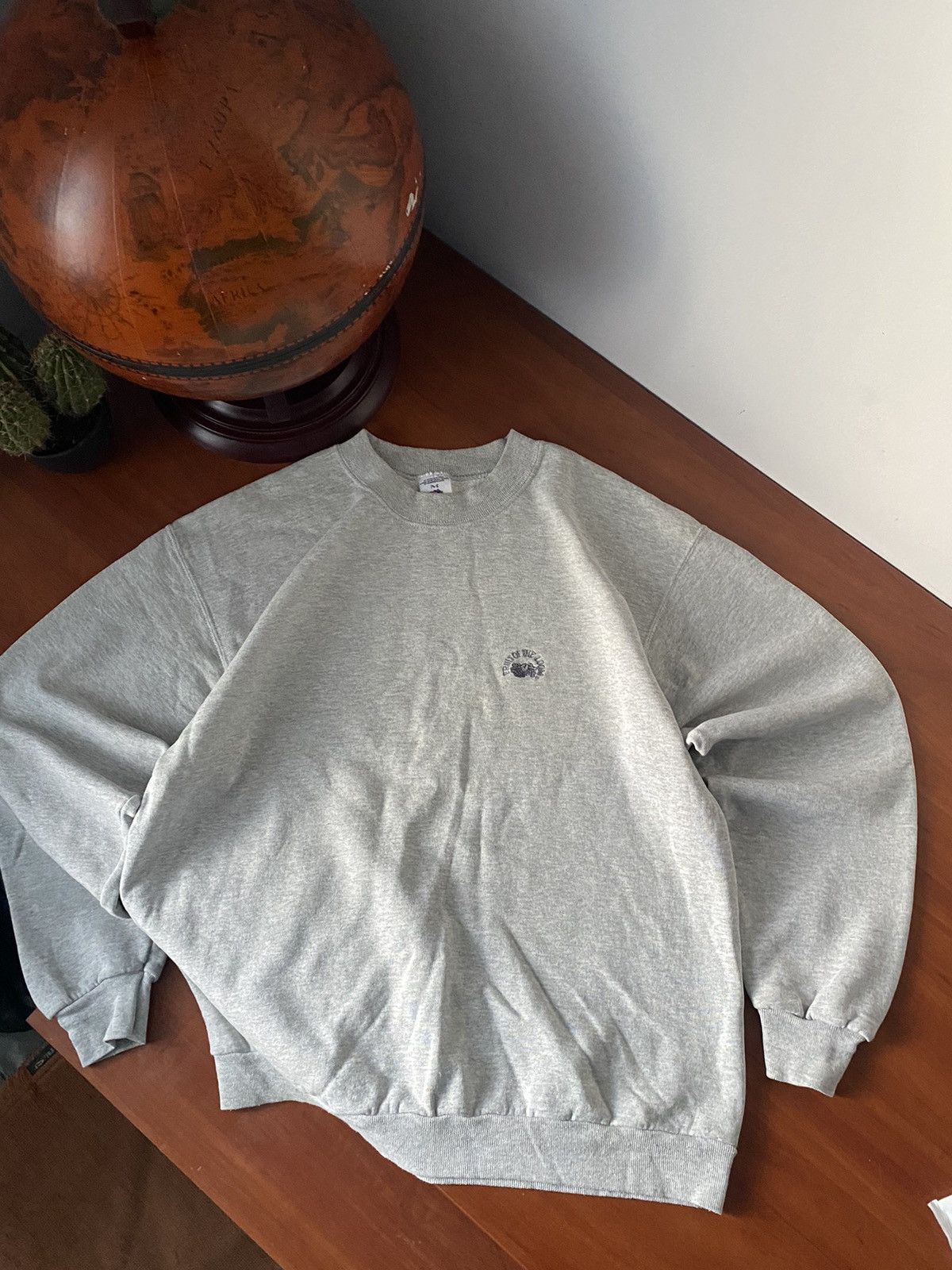 Vintage 90s Fruit Of The Loom Basic Boxy Grey Crewneck