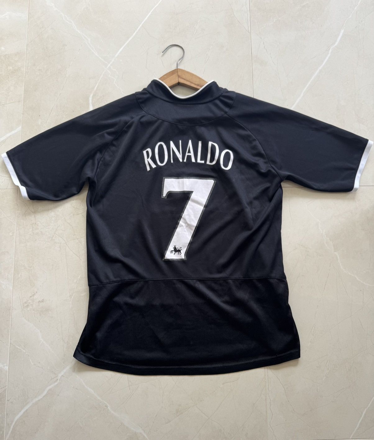 Vintage Ronaldo 7 Manchester United 2003 2005 Bootleg Soccer Jersey T-Shirts, Hoodie, Sweatshirt | FlexRushtees.com