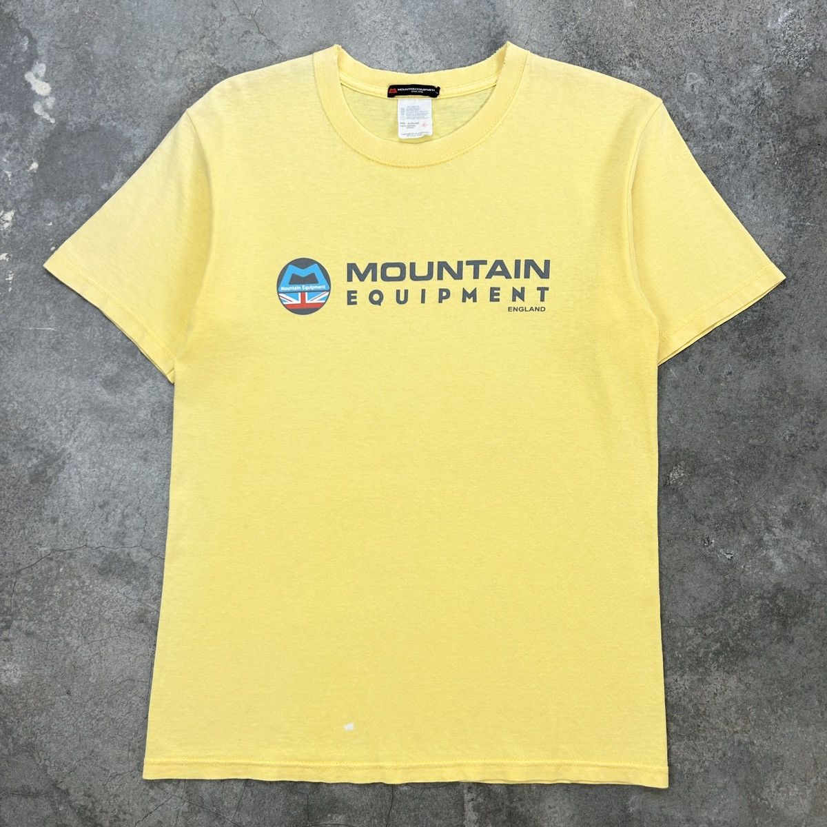 Mountain Equipment Company X Vintage 1990s Og Mountain Equipment Tee