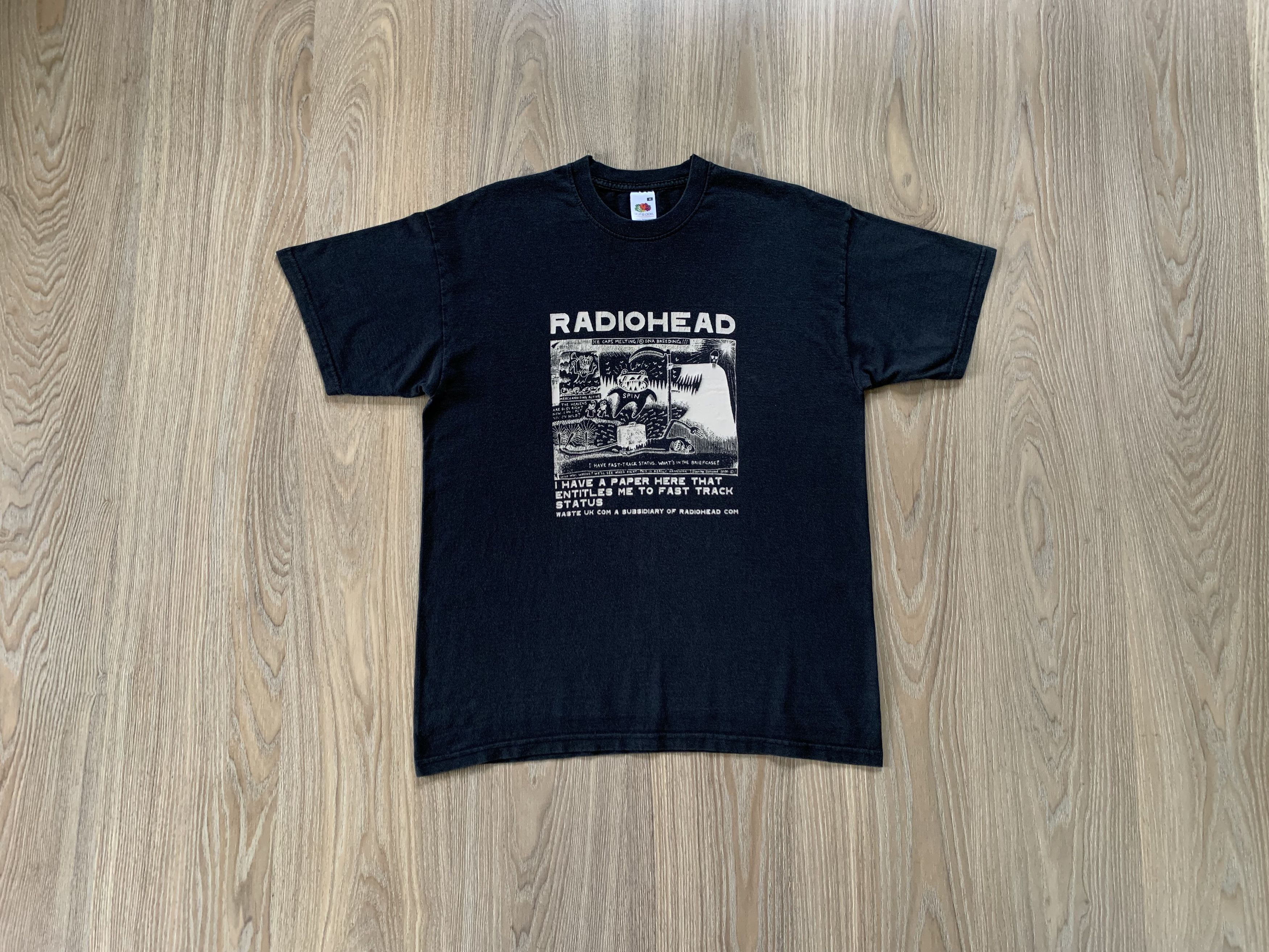 Vintage Radiohead Stanley Donwood 2000 T Shirt Hoodie, Sweatshirt | FlexRushtees.com
