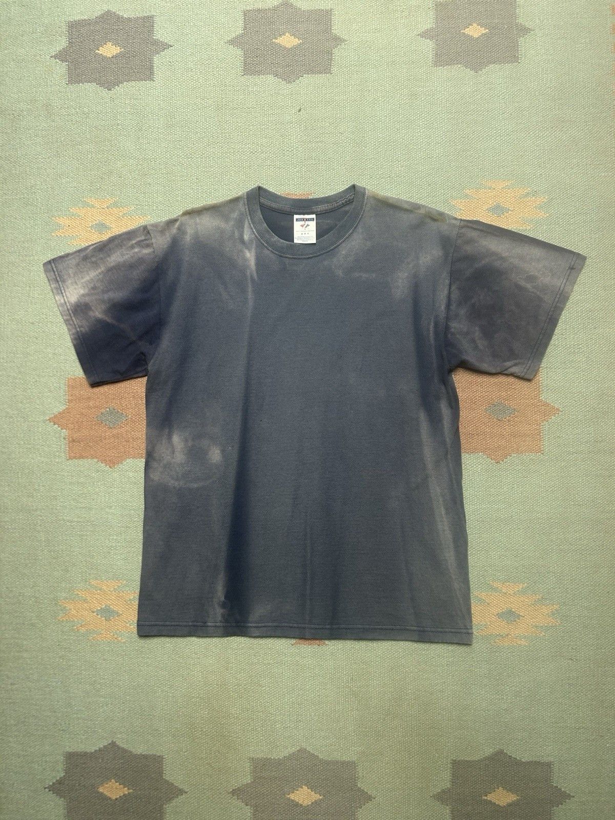 Vintage Blank T Shirt Sun Faded Navy Blue Gradient Jerzees Cotton M Hoodie, Sweatshirt | FlexRushtees.com