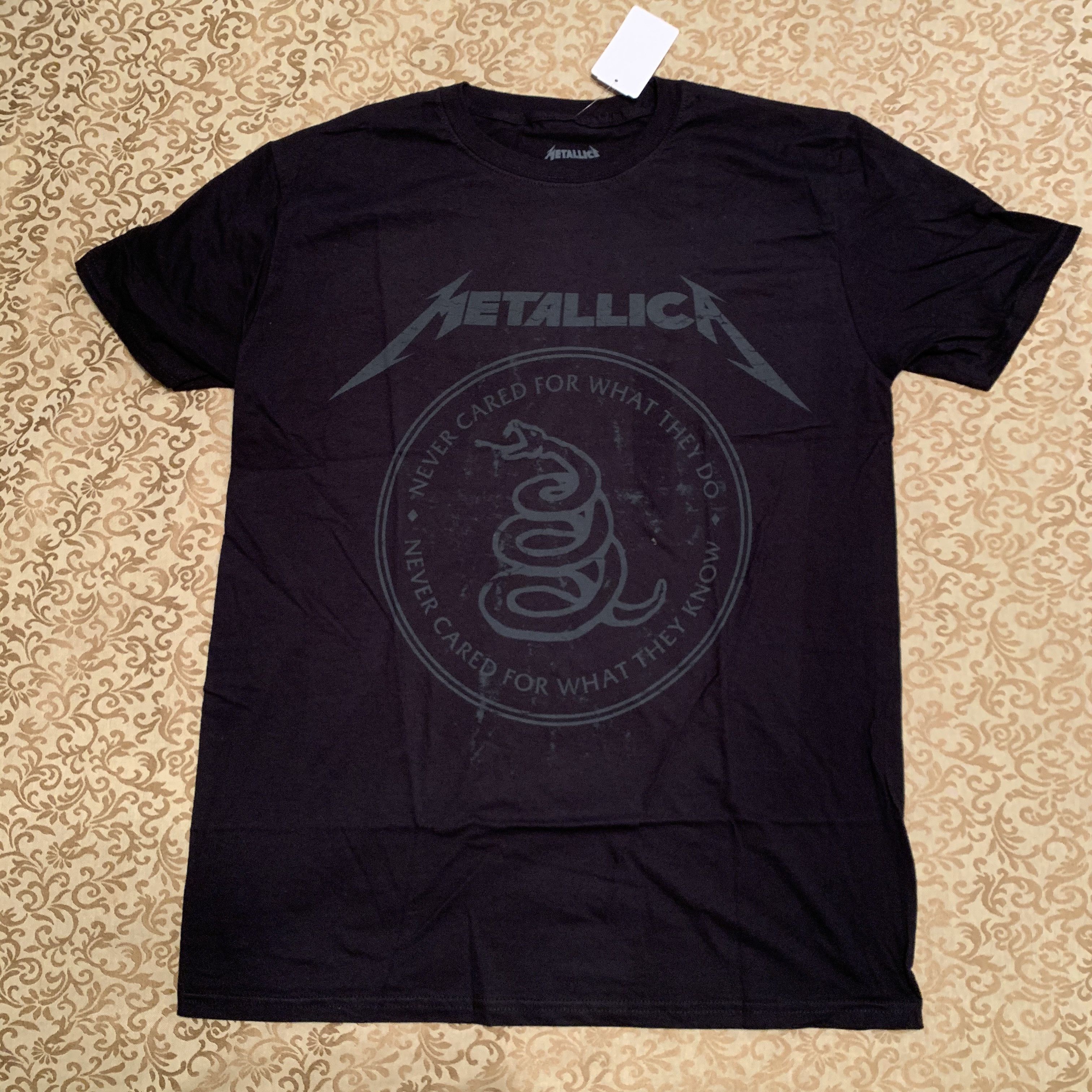 Metallica X Vintage Deadstock Metallica Snake T Shirt Hoodie, Sweatshirt | FlexRushtees.com