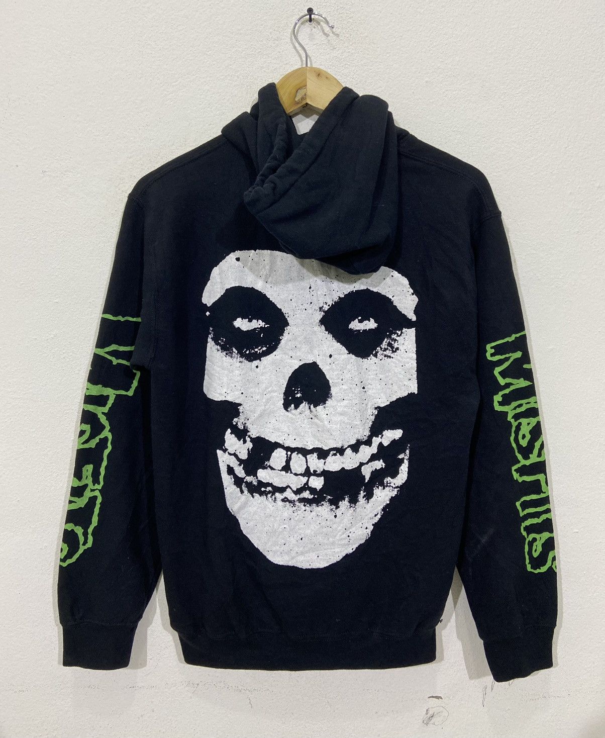 Vintage Misfits Pull Over Hoodie Sweater T-Shirts, Sweatshirt | FlexRushtees.com