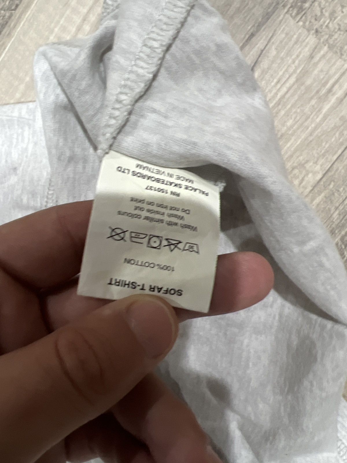 Palace Sofar Tee White Grey Hoodie, Sweatshirt | FlexRushtees.com