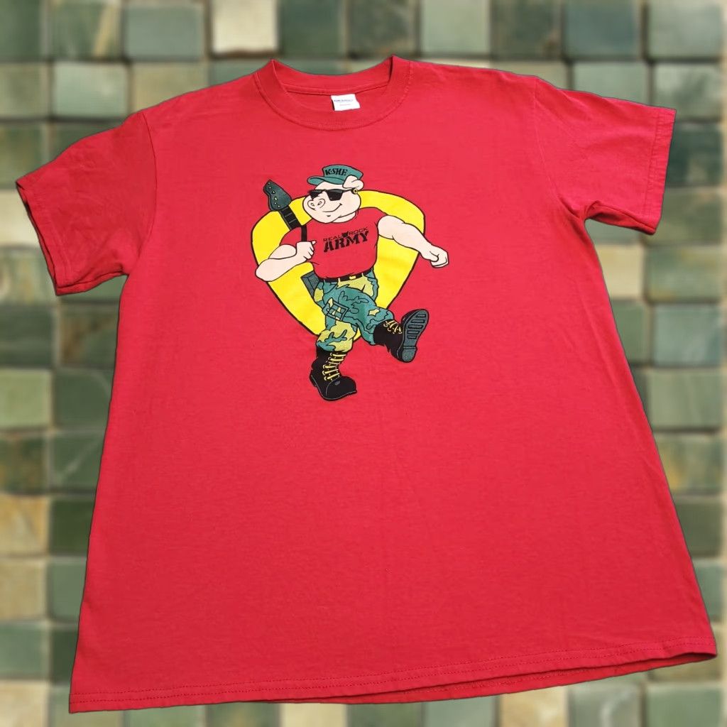 Vintage Kshe 95 Cartoon Pig Funny T Shirt Unisex Adult Medium Red Classic Rock Hoodie, Sweatshirt | FlexRushtees.com