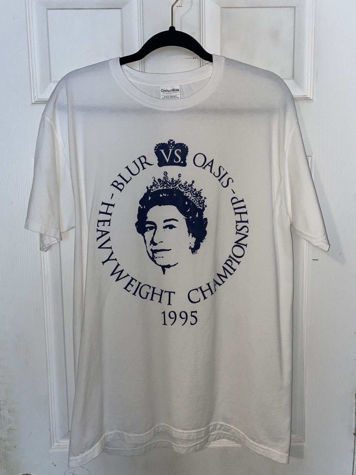 Vintage Blur Vs Oasis Tee Hoodie, Sweatshirt | AU16VibeMintTees.com